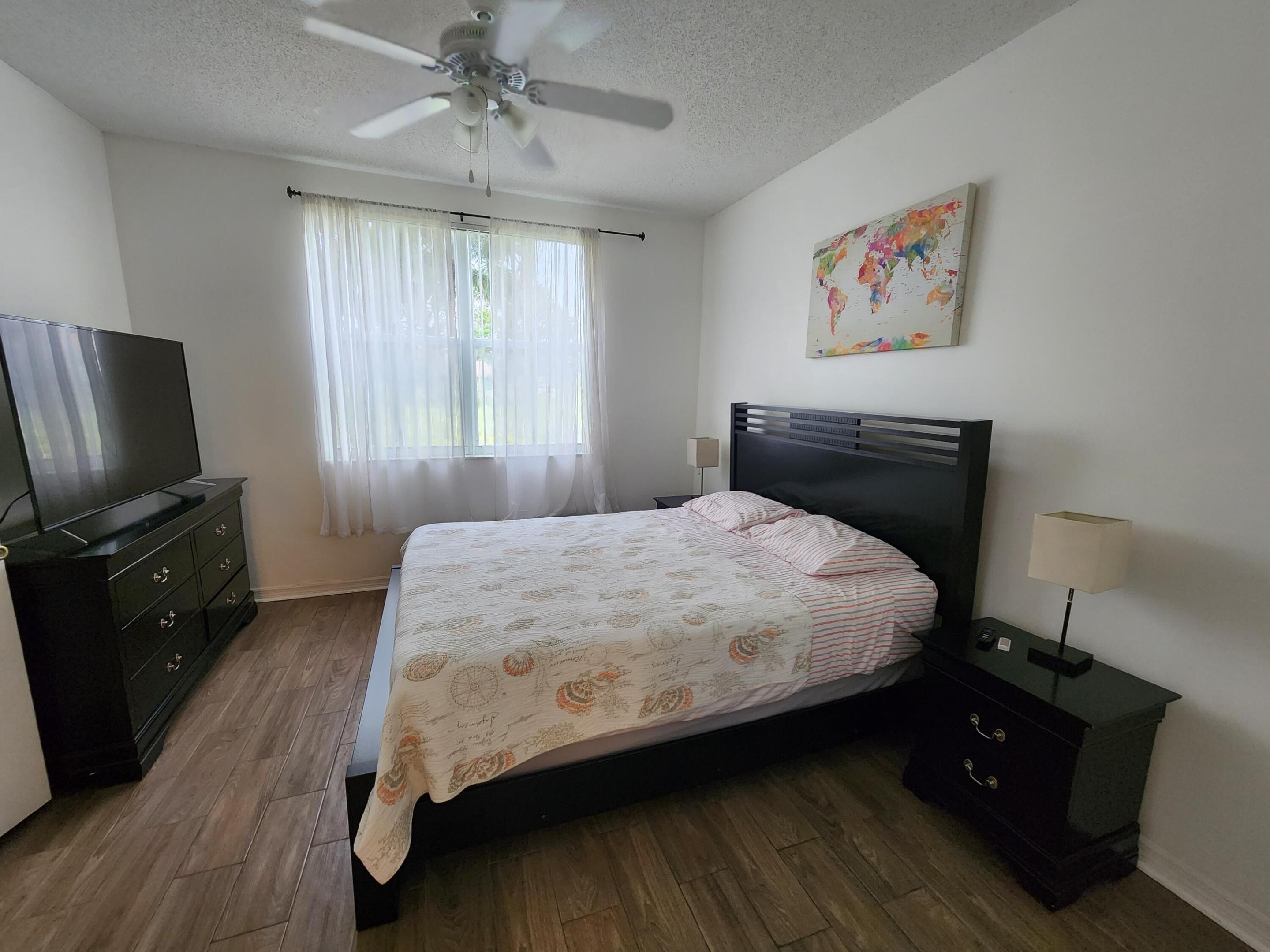 2020 Greenview Shores Boulevard 101 Property Photo 8