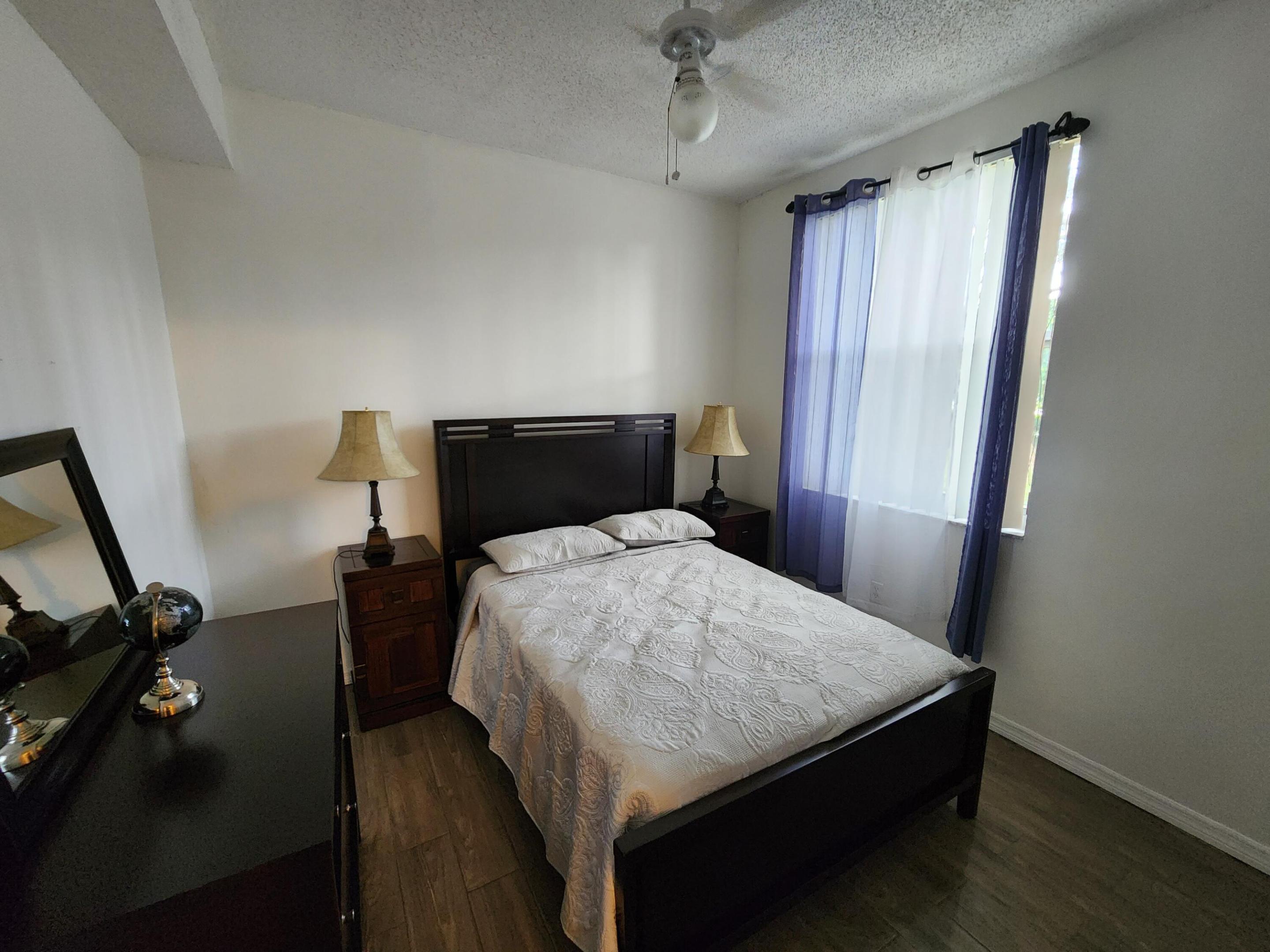 2020 Greenview Shores Boulevard 101 Property Photo 11