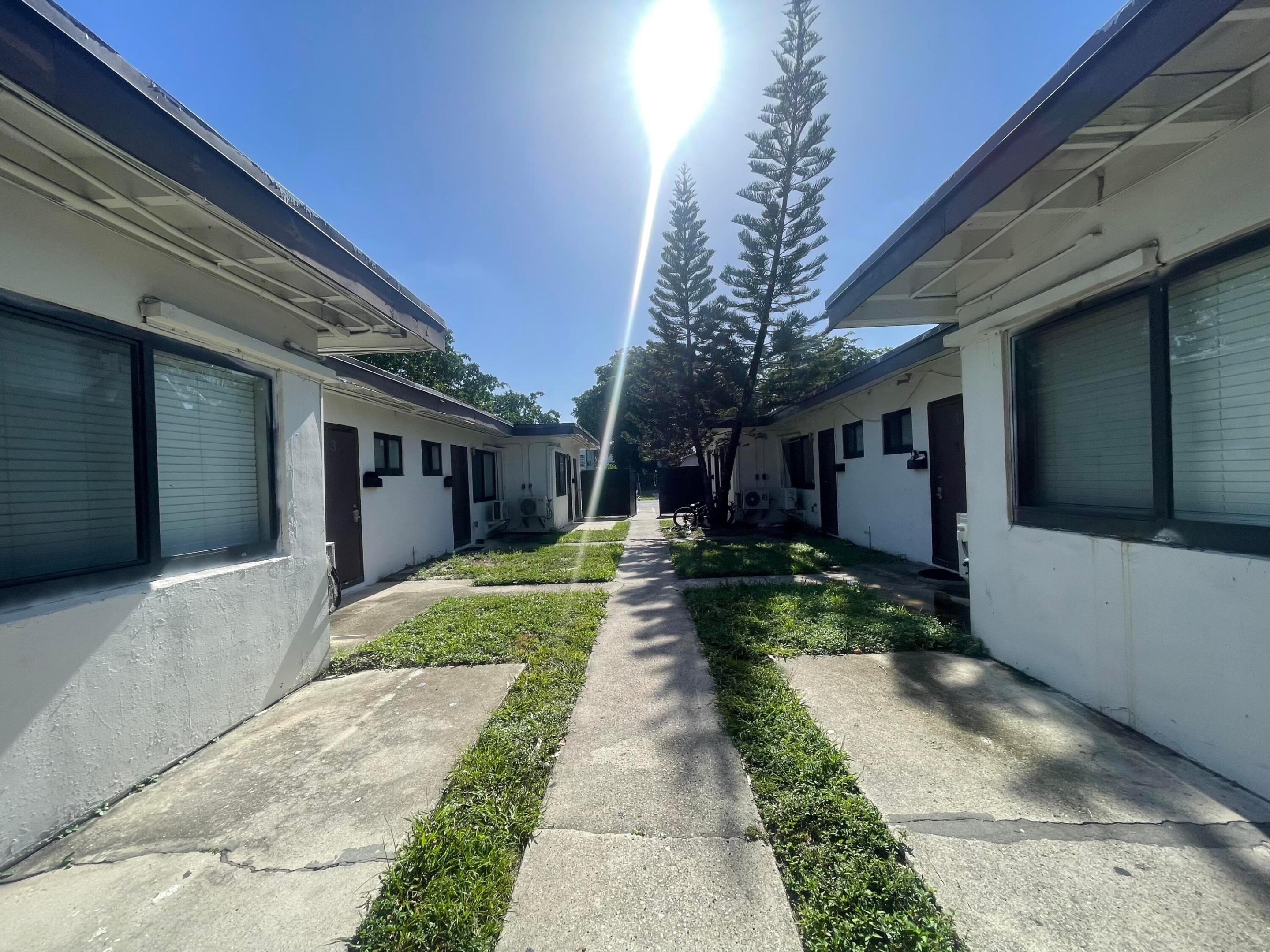 841 Nw 5th Avenue 3 Property Photo 2
