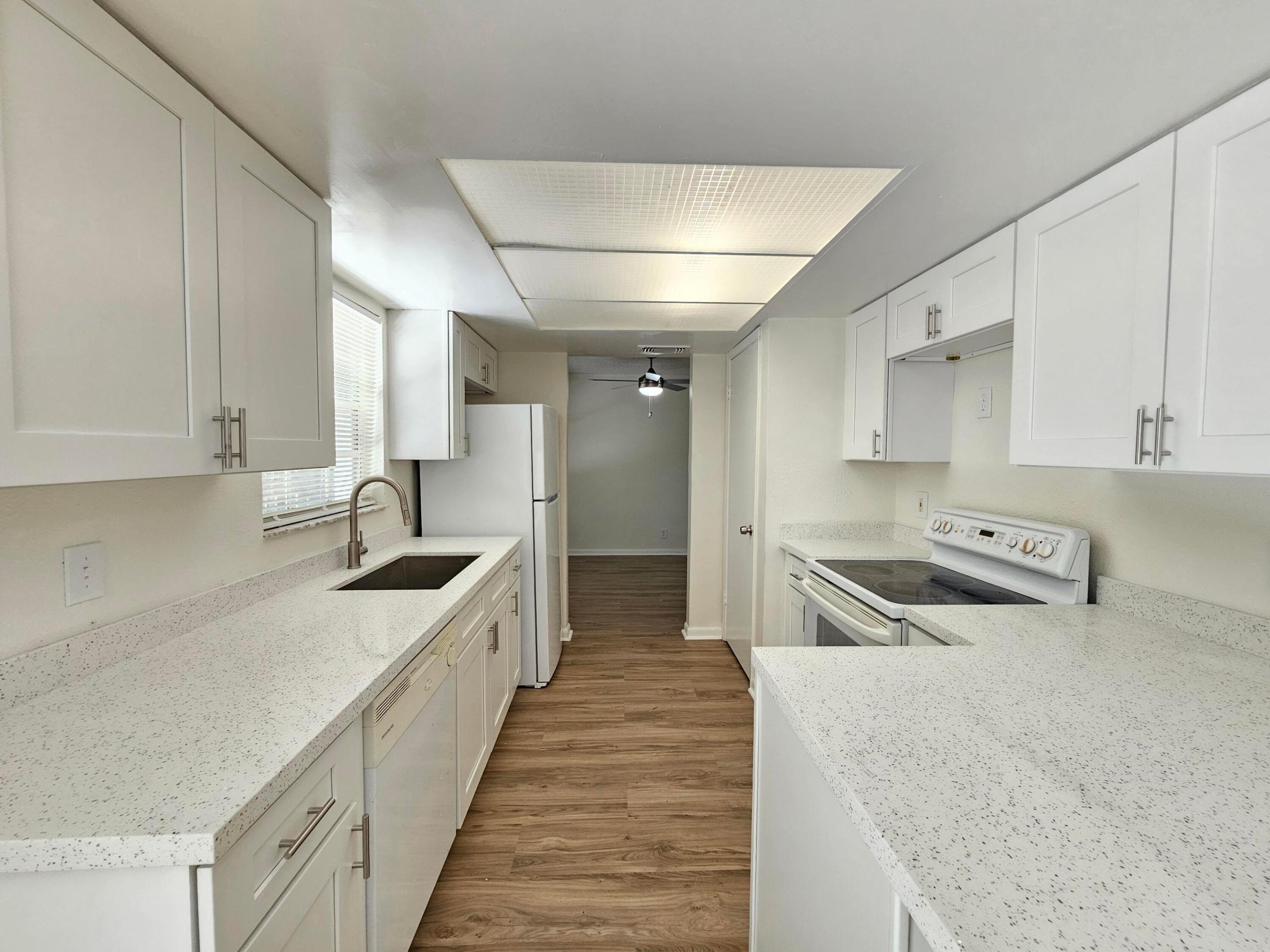 1878 Wisteria Street Property Photo 8