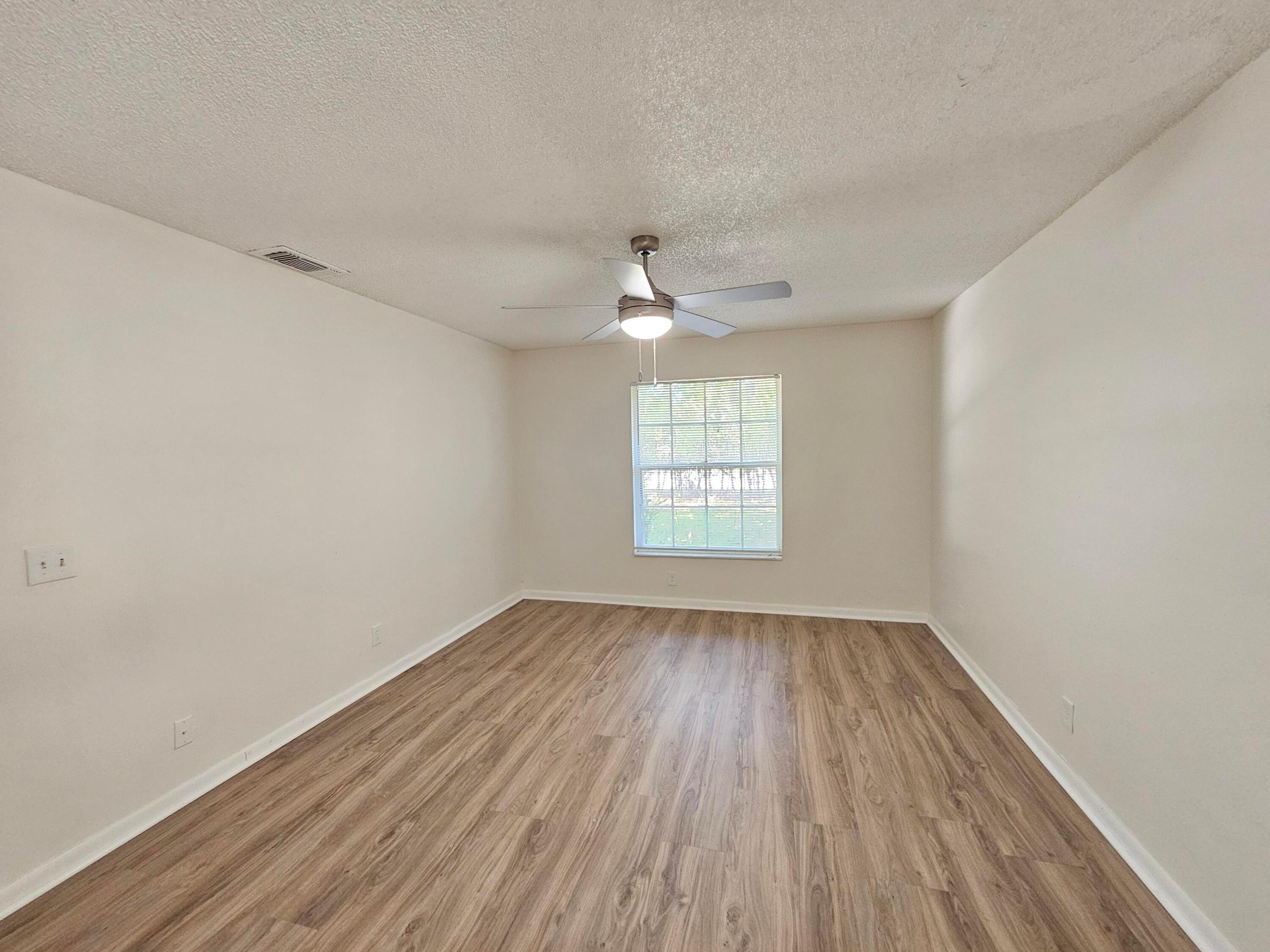1878 Wisteria Street Property Photo 17