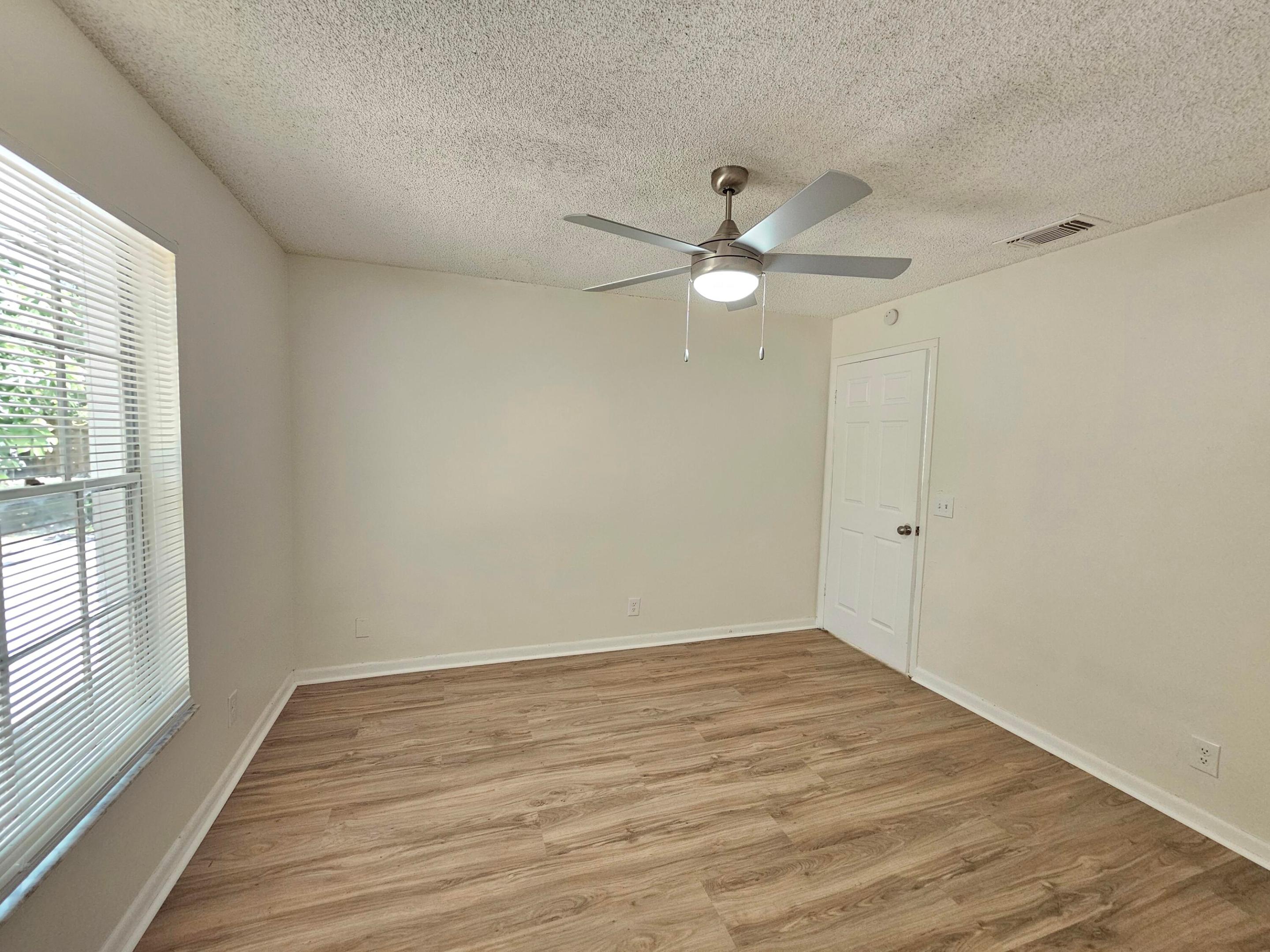 1878 Wisteria Street Property Photo 25