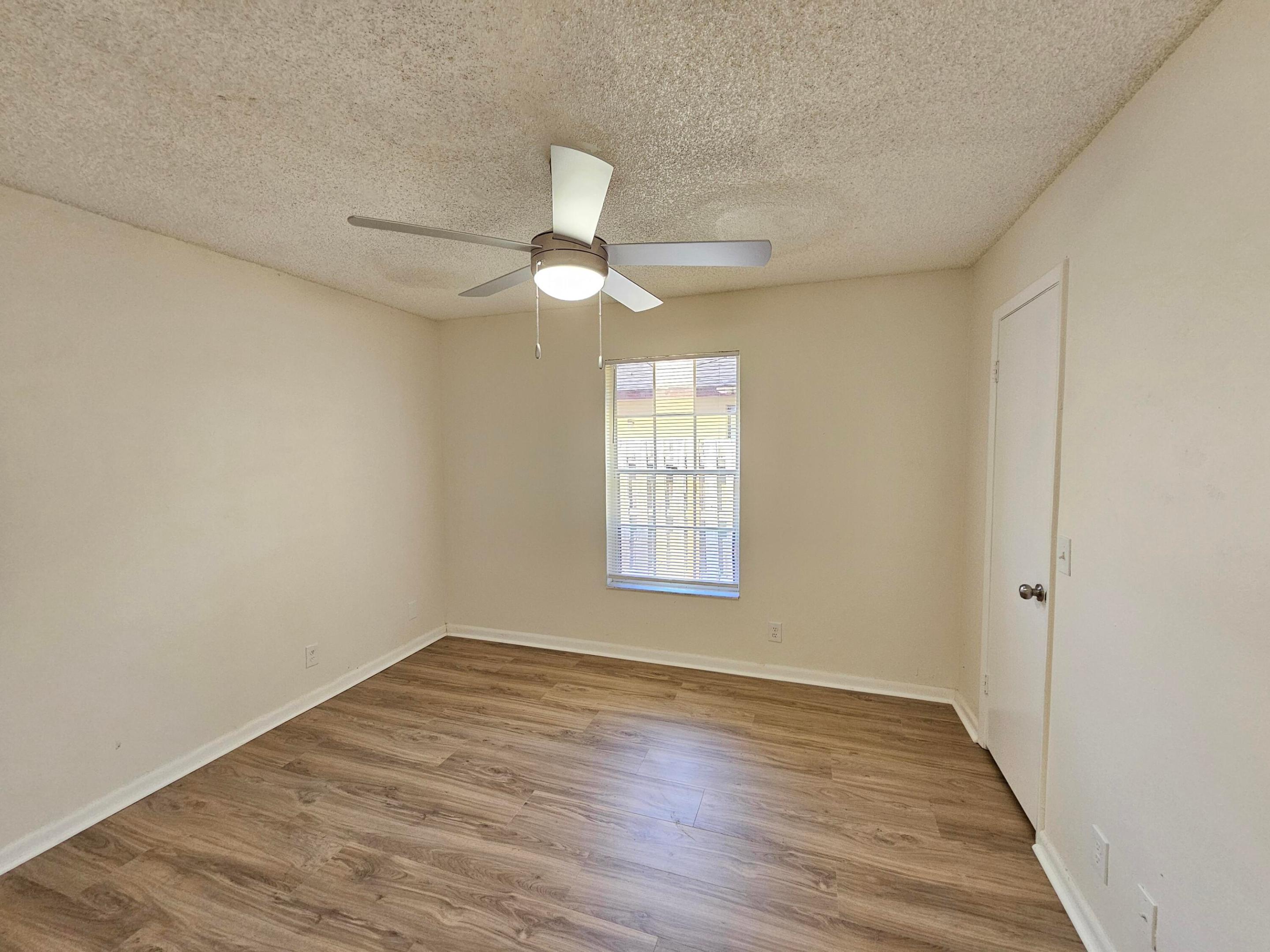 1878 Wisteria Street Property Photo 29