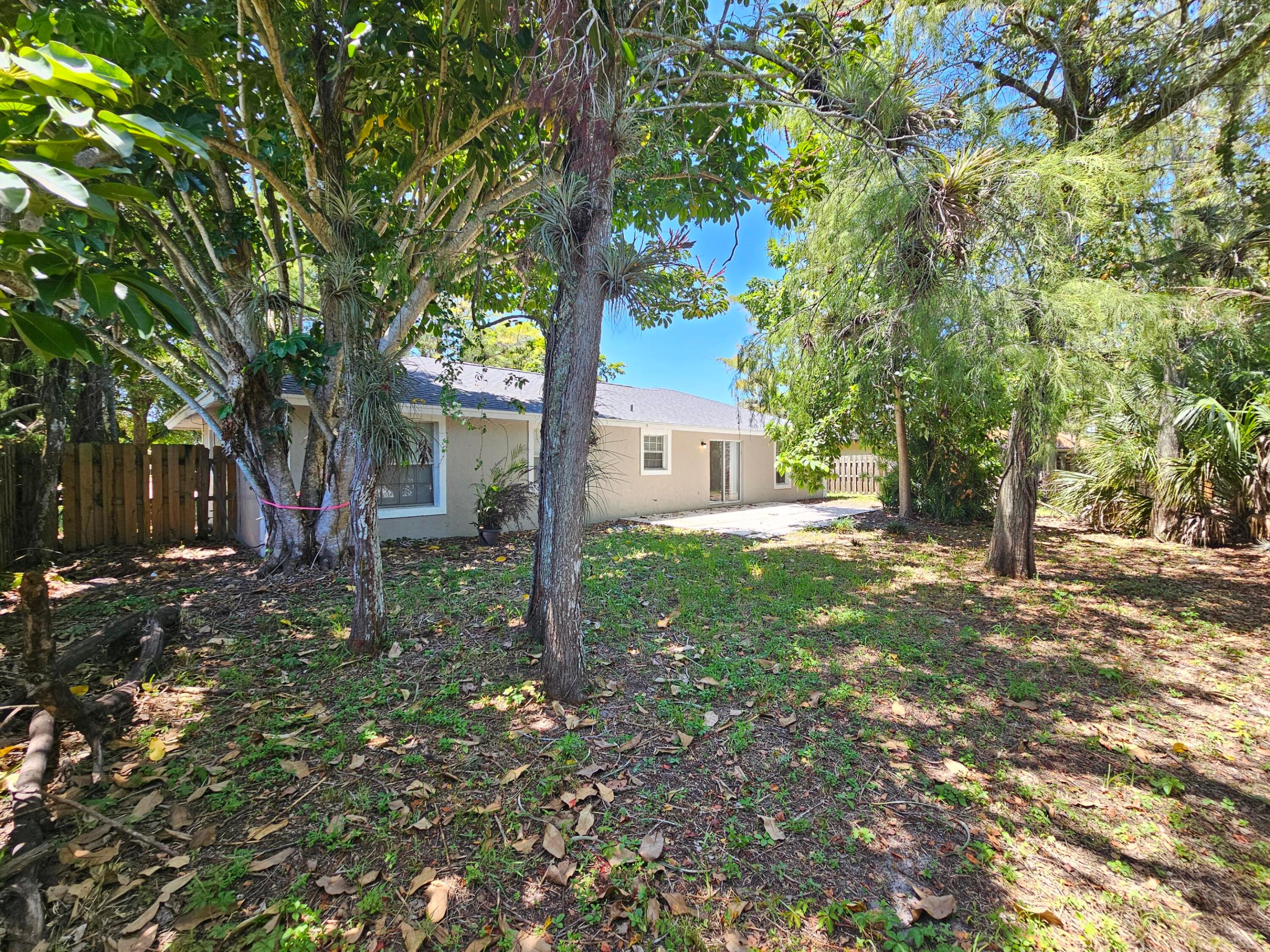 1878 Wisteria Street Property Photo 34
