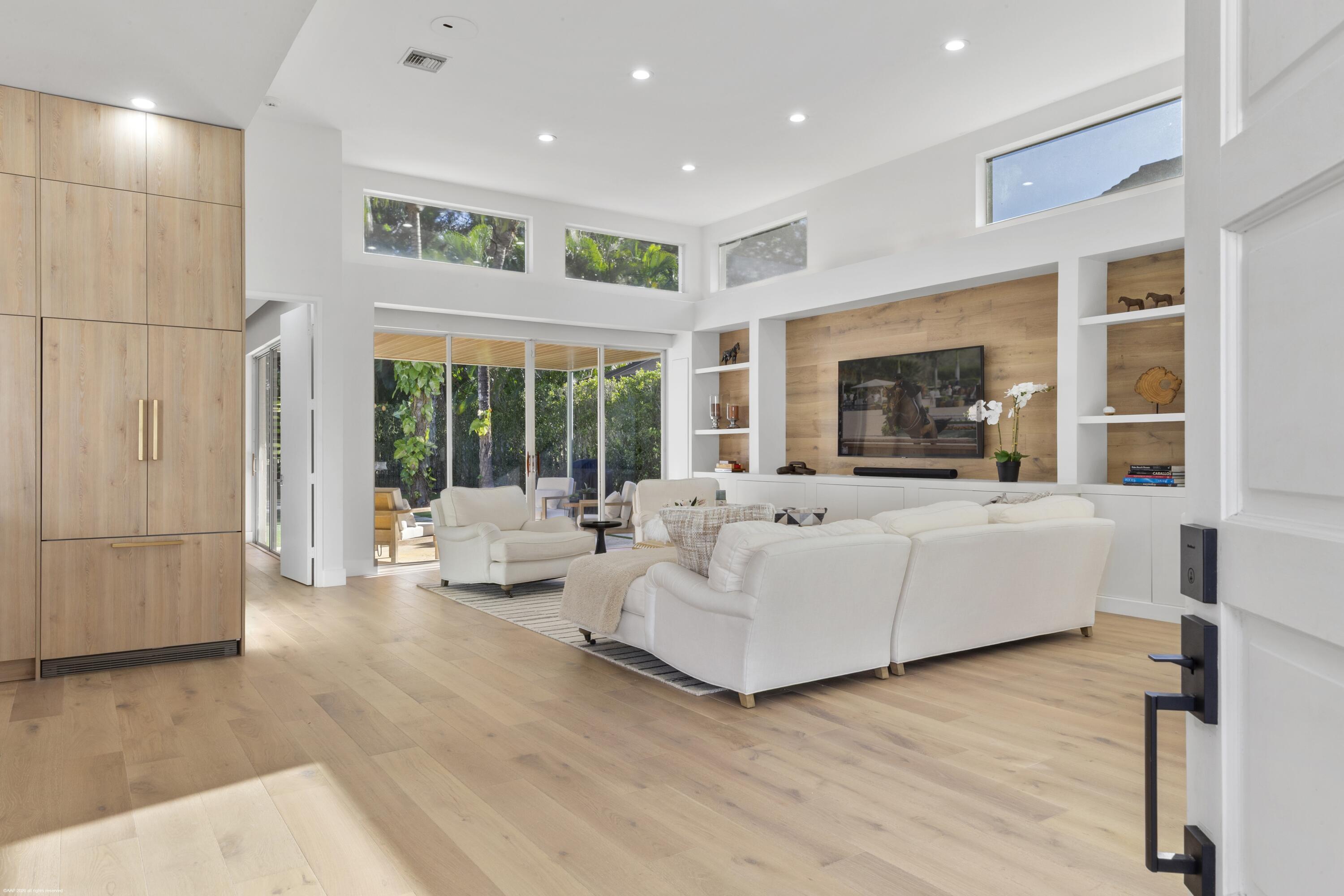 12593 Mallet Circle Property Photo 8