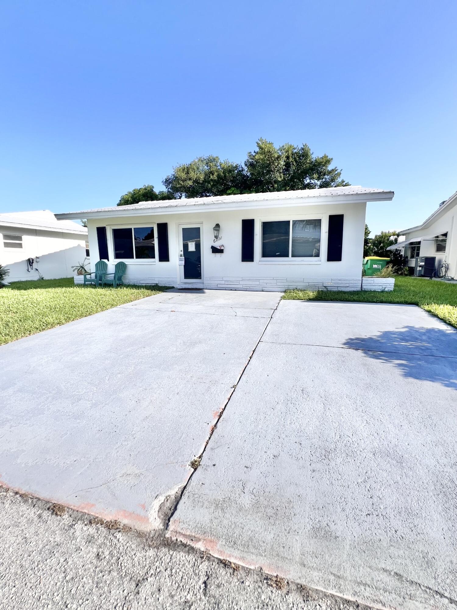 6711 Nw 72nd Street Property Photo 1