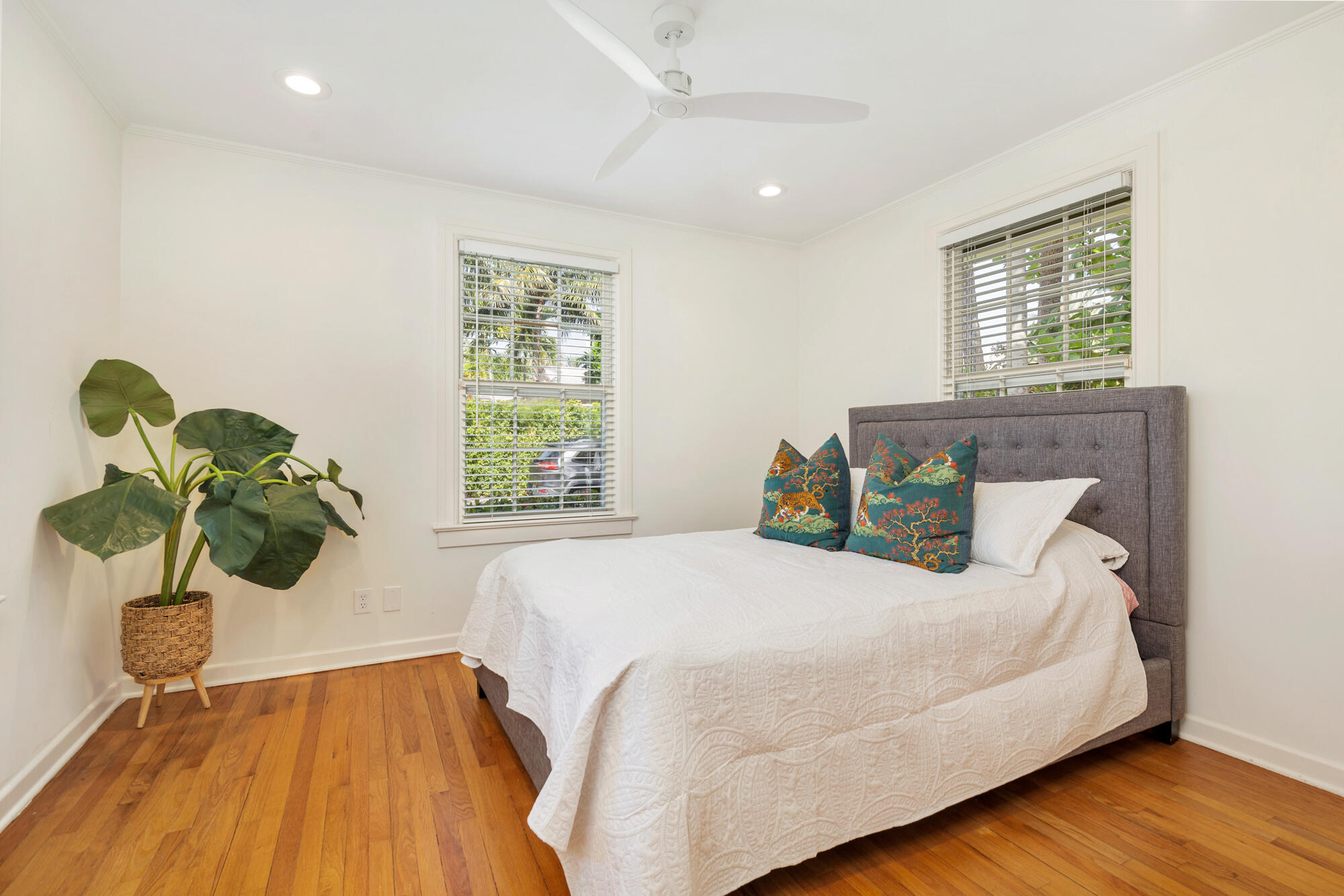1161 N Ocean Way Property Photo 12