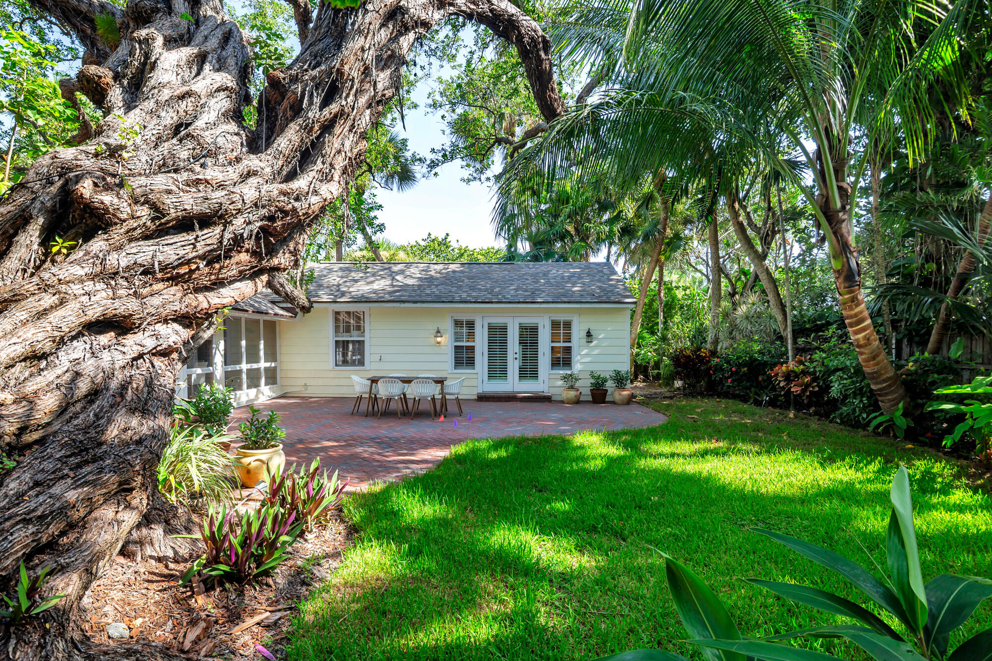 1161 N Ocean Way Property Photo 28