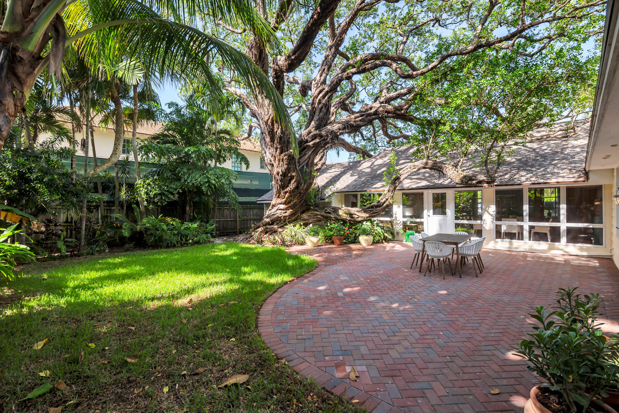 1161 N Ocean Way Property Photo 30