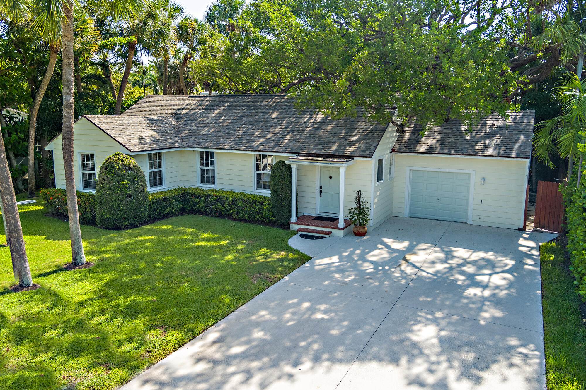 1161 N Ocean Way Property Photo 33