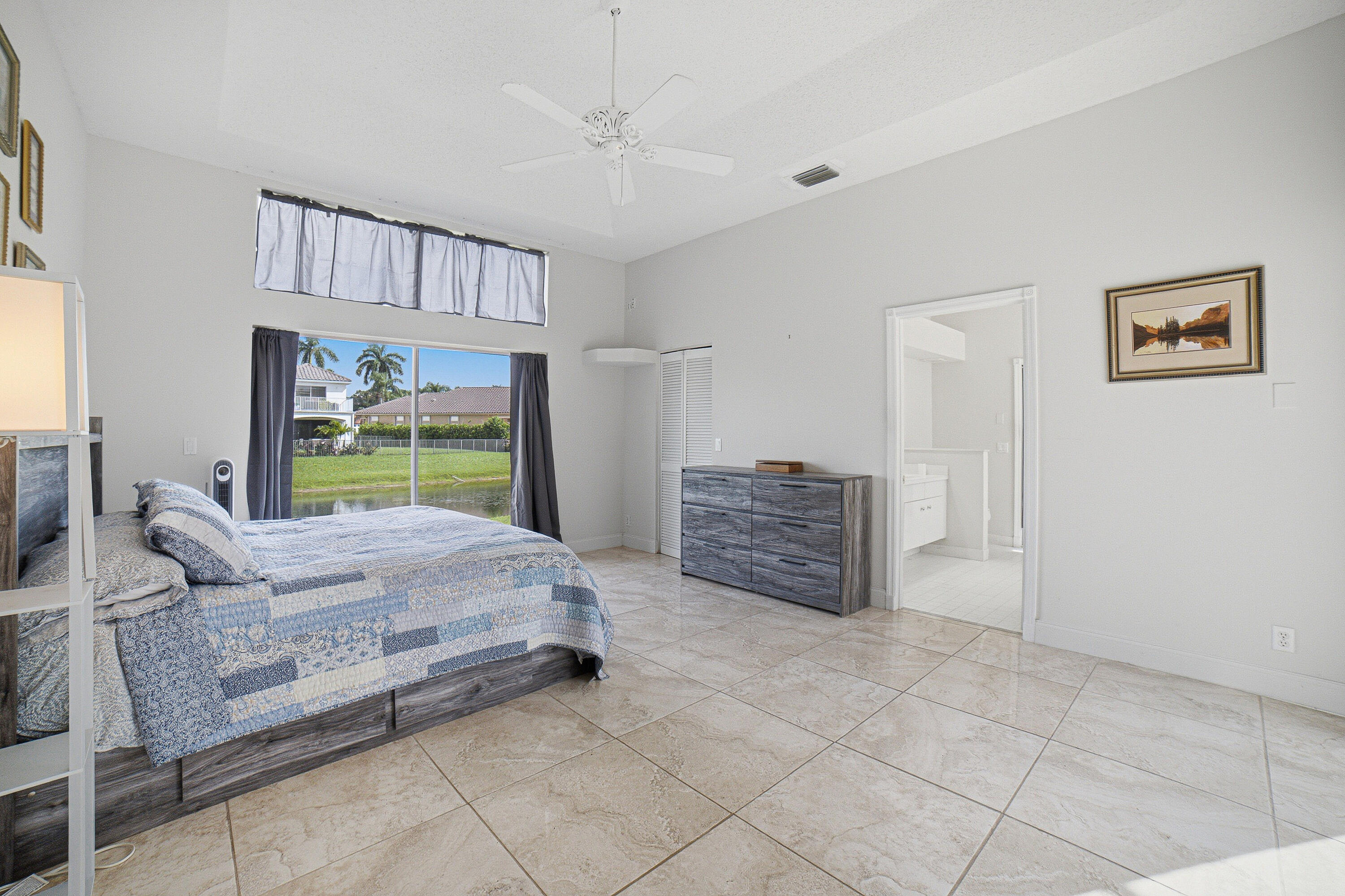 10599 Saint Thomas Drive Property Photo 22