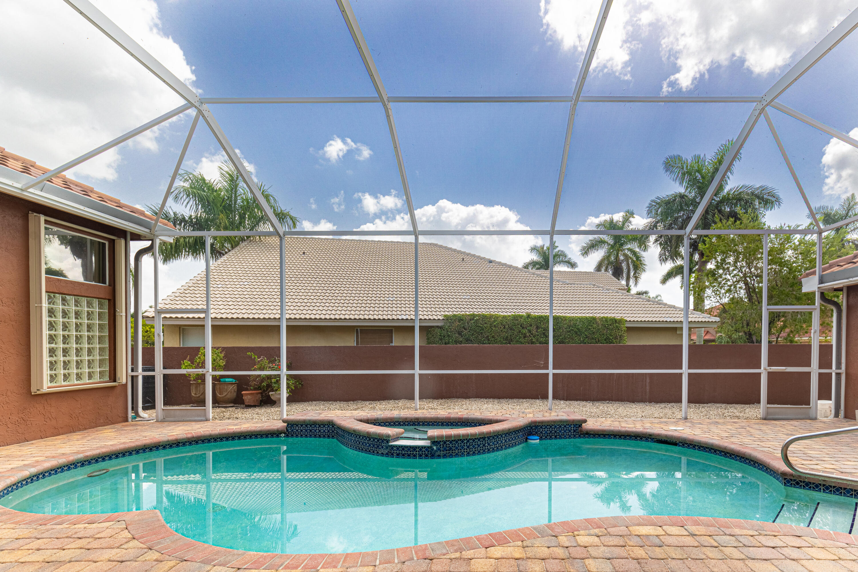10599 Saint Thomas Drive Property Photo 38