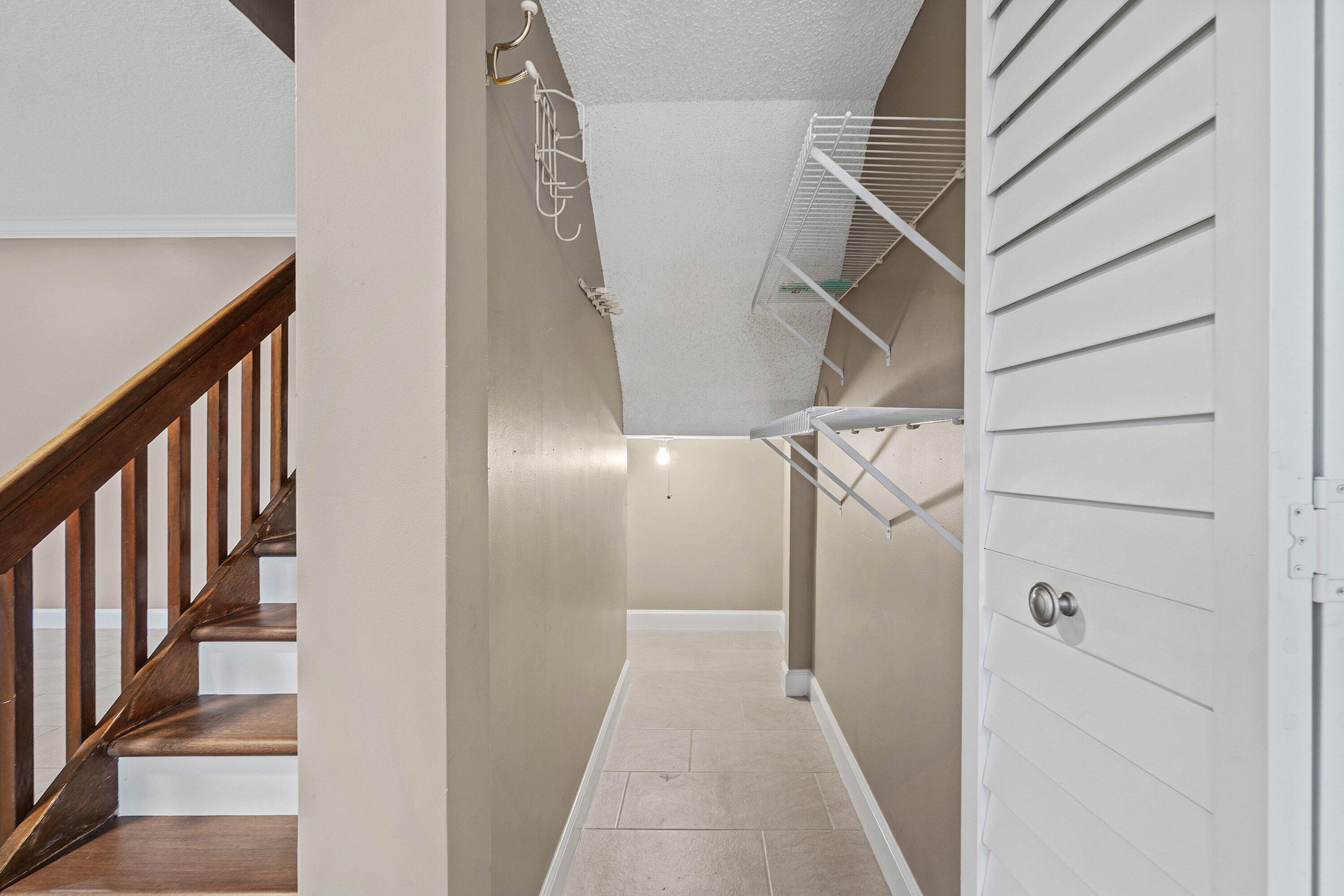 7754 Courtyard Run W Property Photo 10