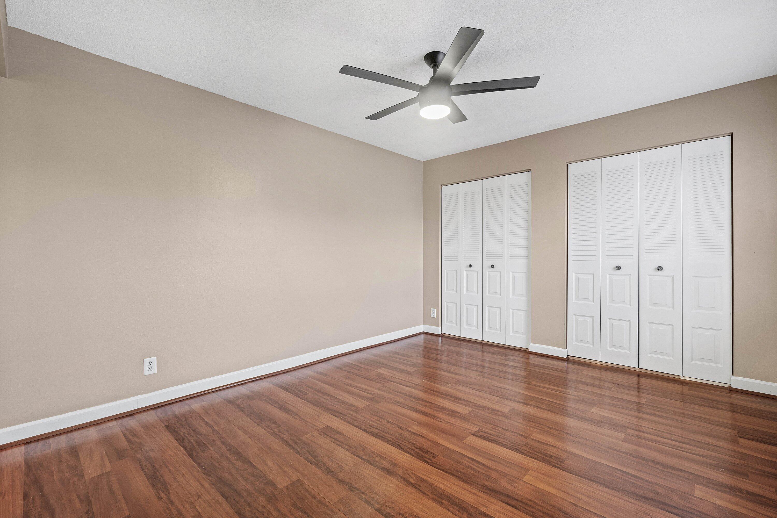 7754 Courtyard Run W Property Photo 21