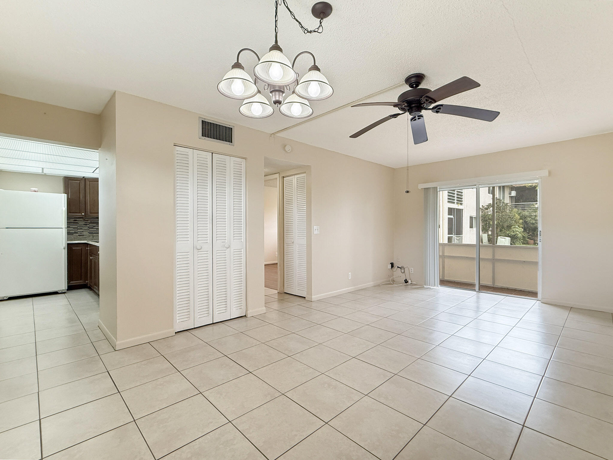 200 Bonnie Boulevard 117 Property Photo 4