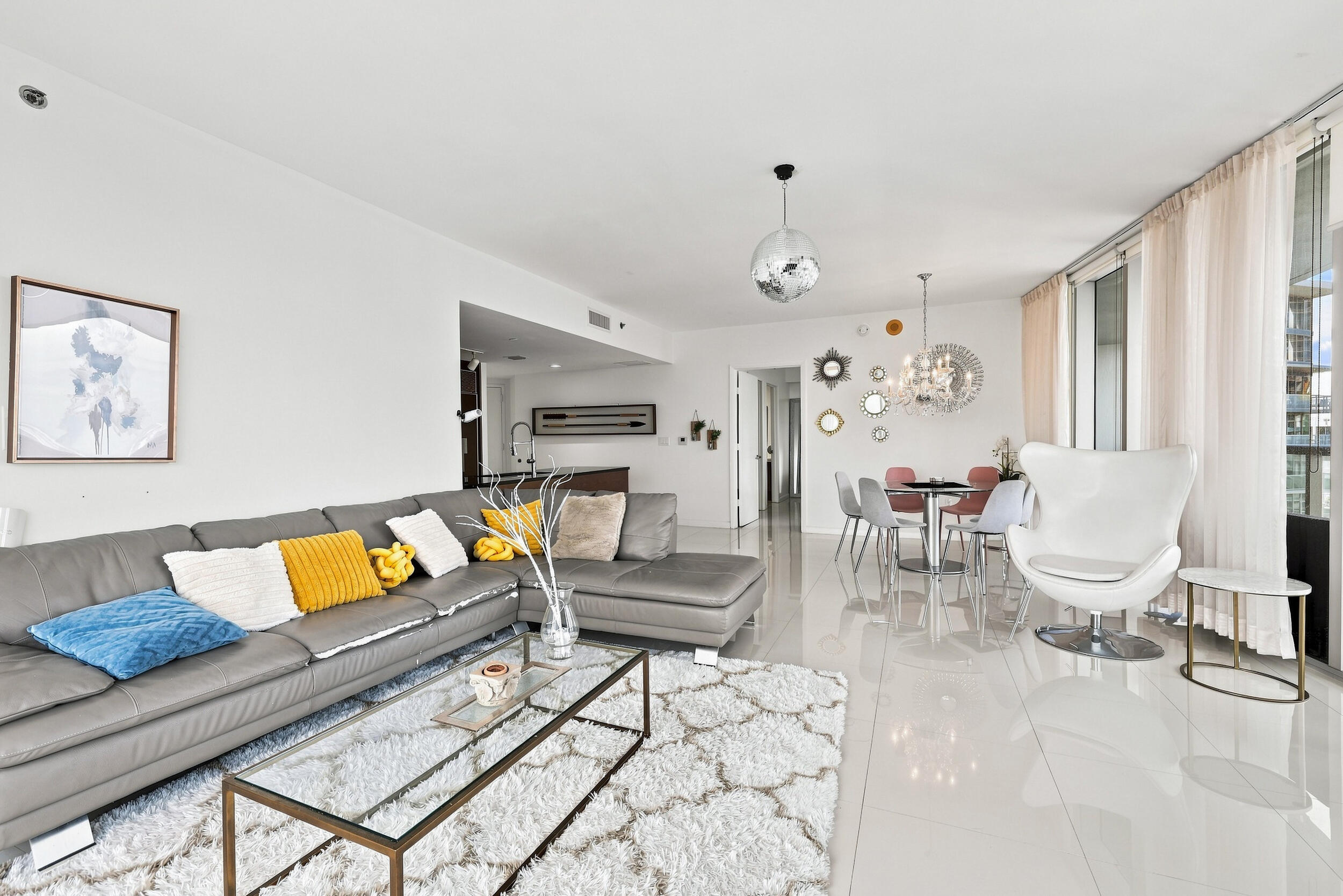 465 Brickell Avenue 5102 Property Photo 9
