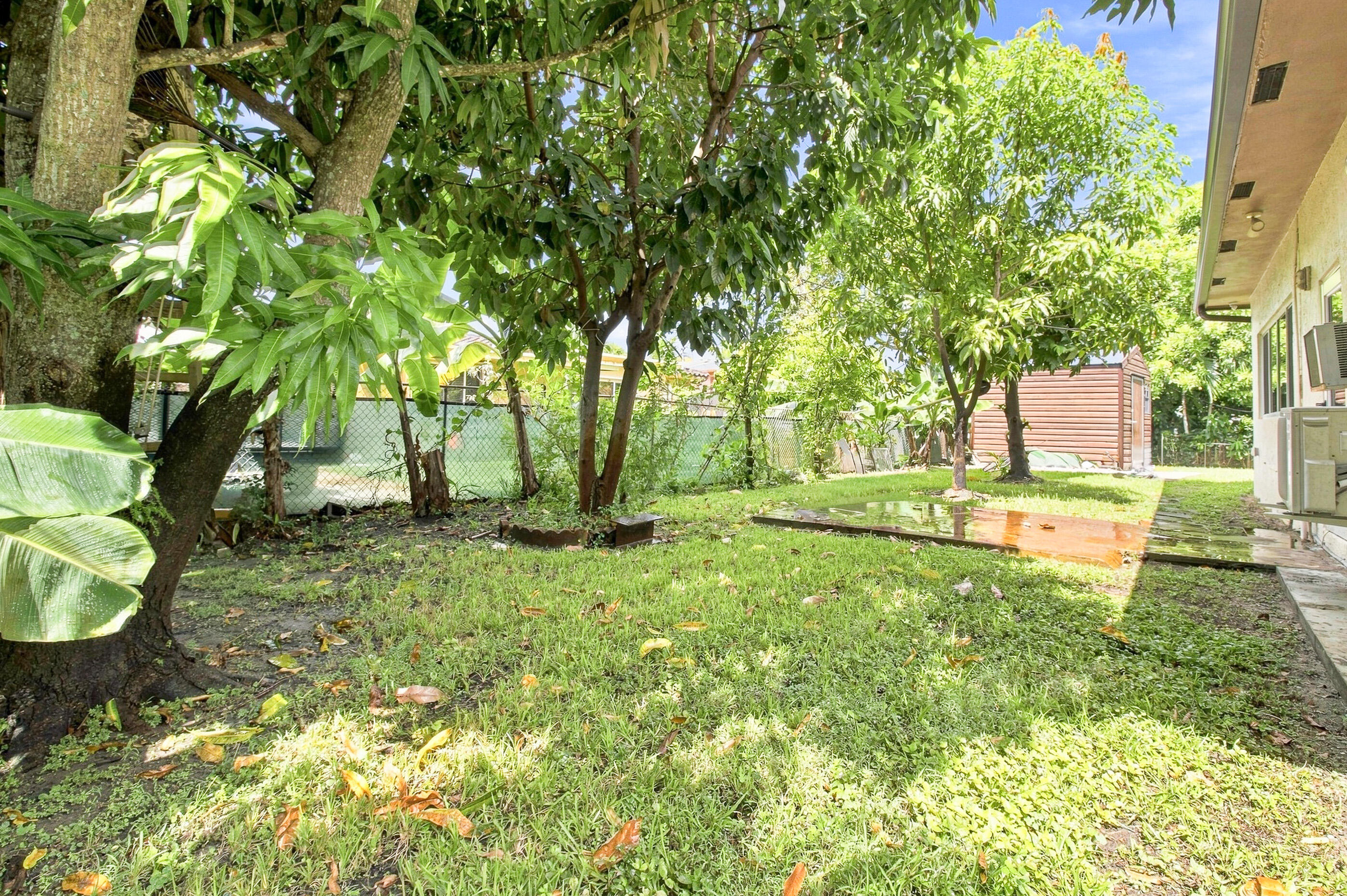 655 W Melrose Circle Property Photo 19