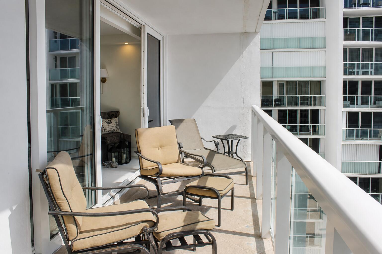 4300 N Ocean Boulevard 15d Property Photo 9