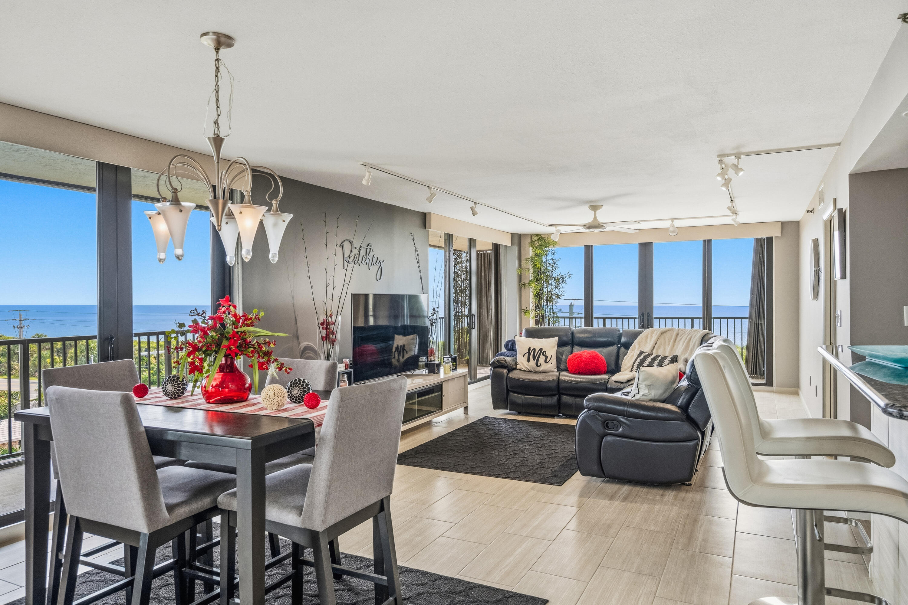 5047 N Highway A1a 503 Property Photo 1