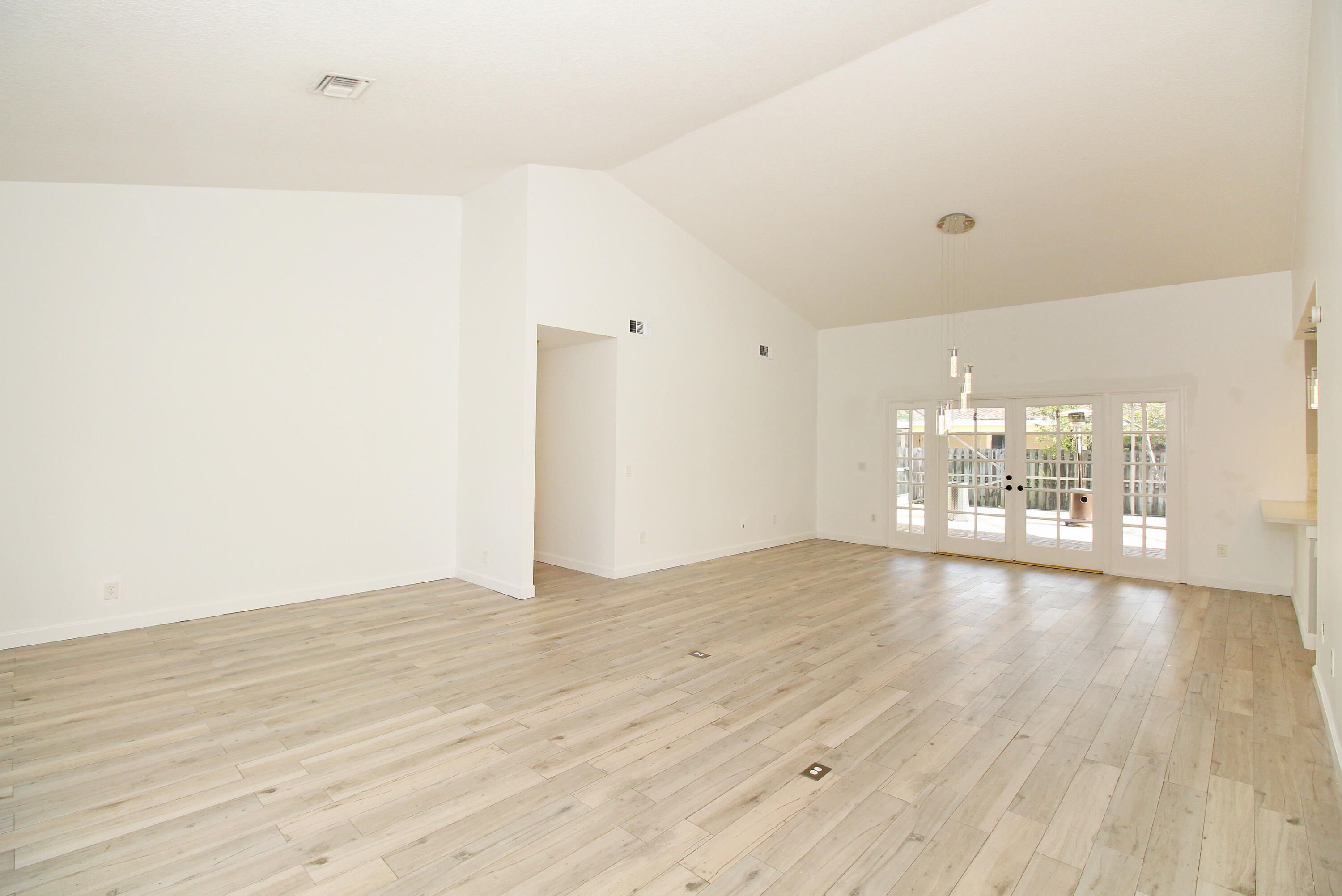 896 Rose Court Property Photo 25