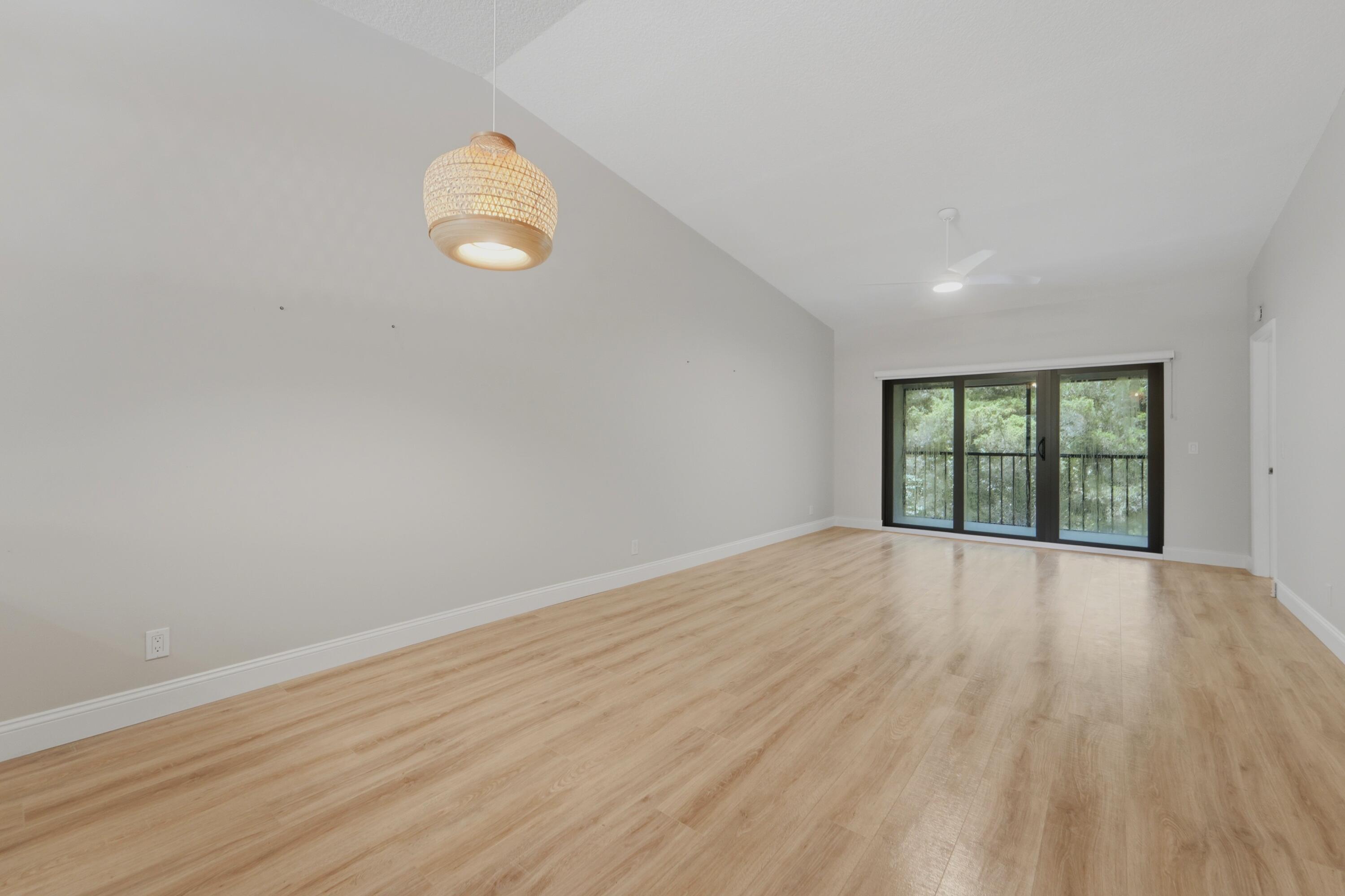 2101 Sabal Ridge Court F Property Photo 5