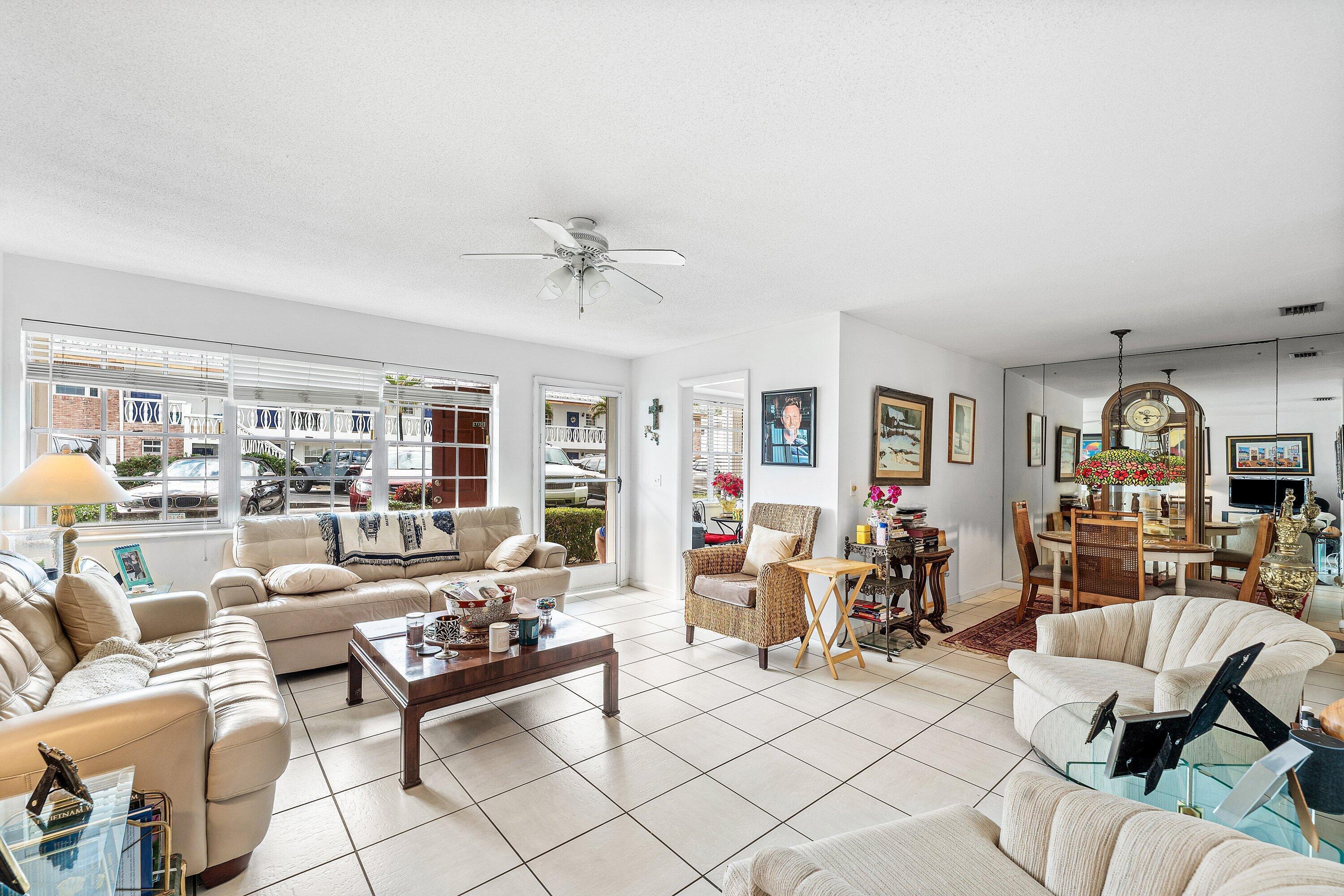 5505 N Ocean Boulevard 15-103 Property Photo 4