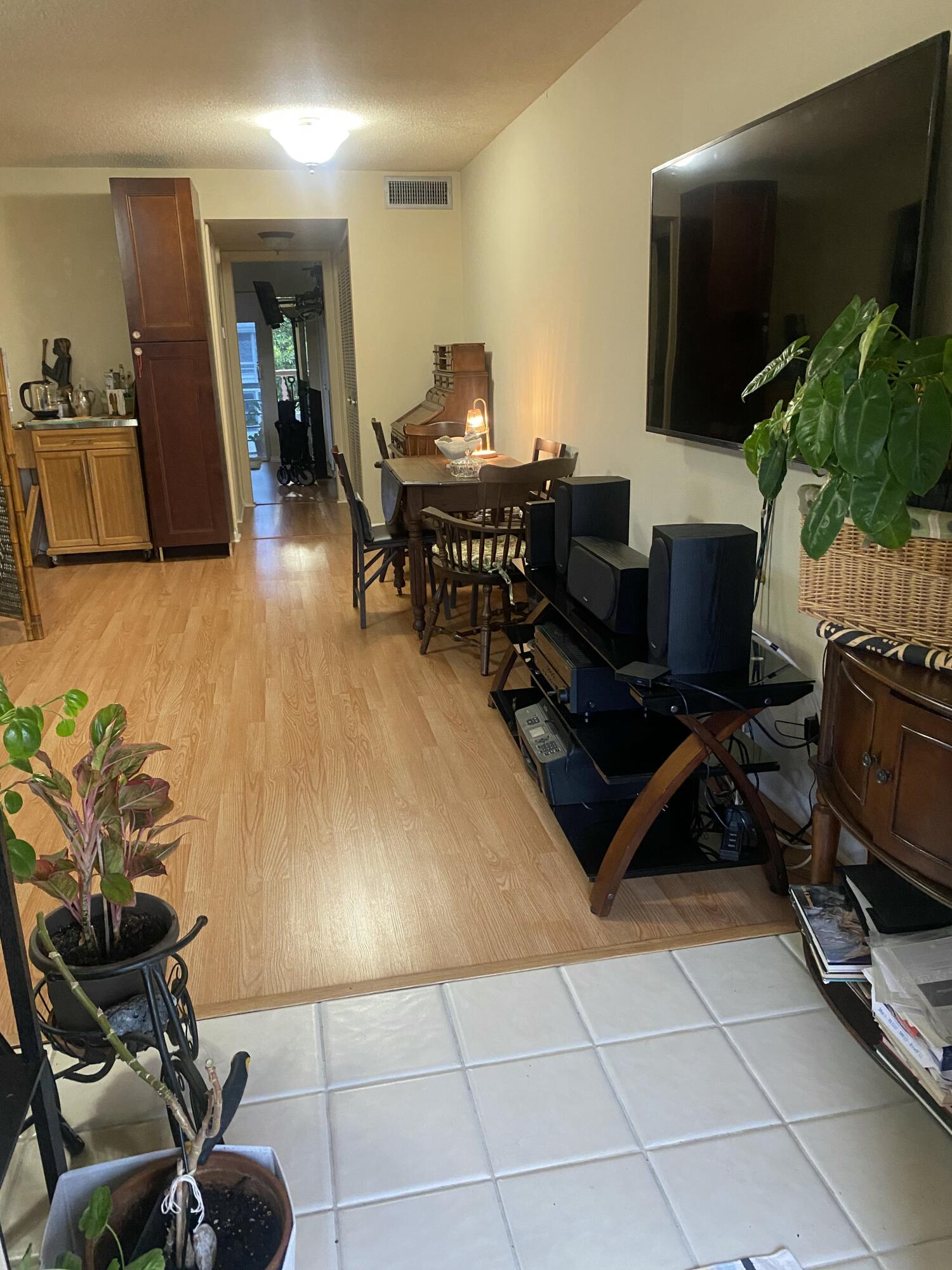 126 Bedford E Property Photo 4