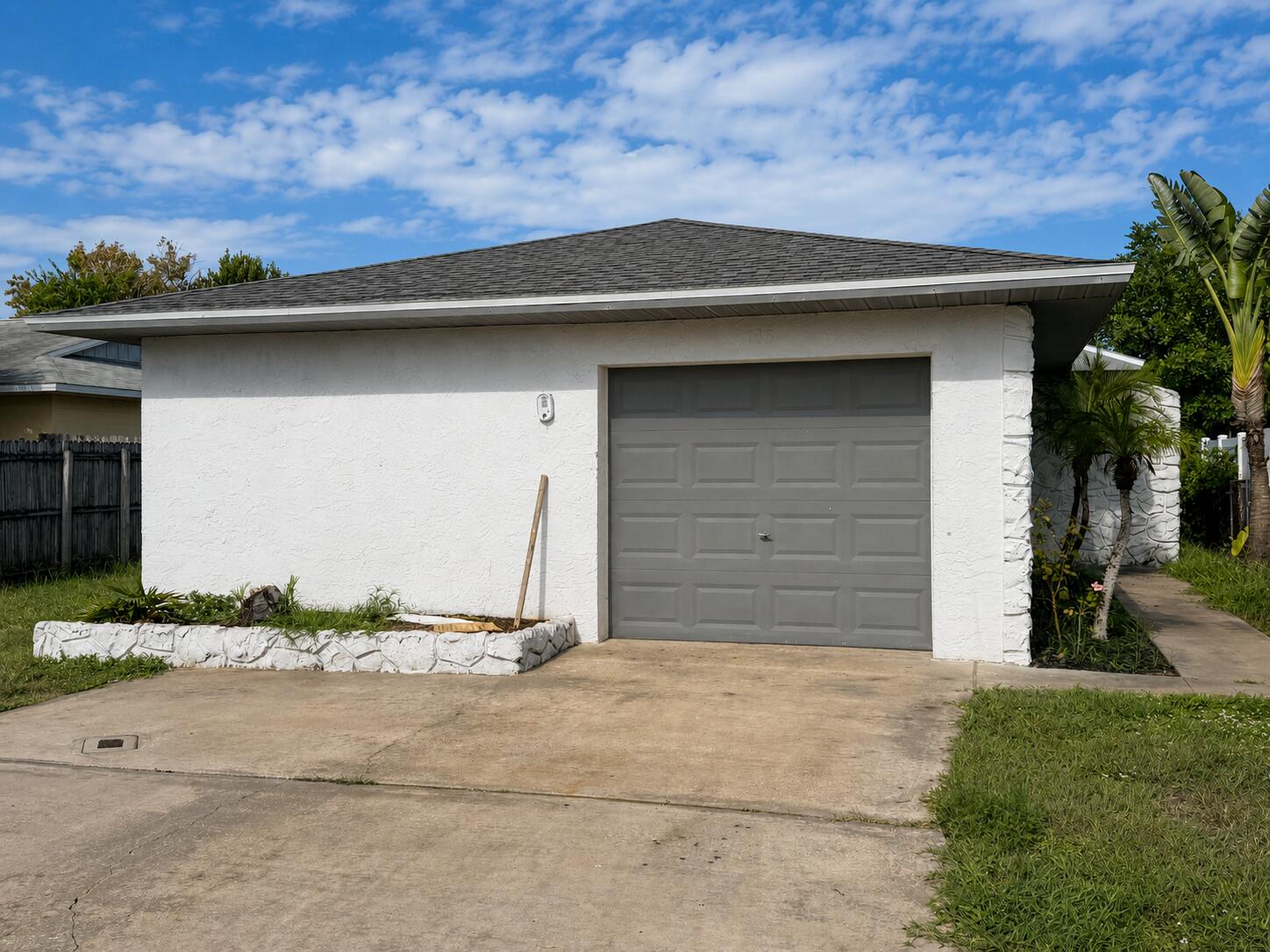 135 S Kenneth Court Property Photo 1