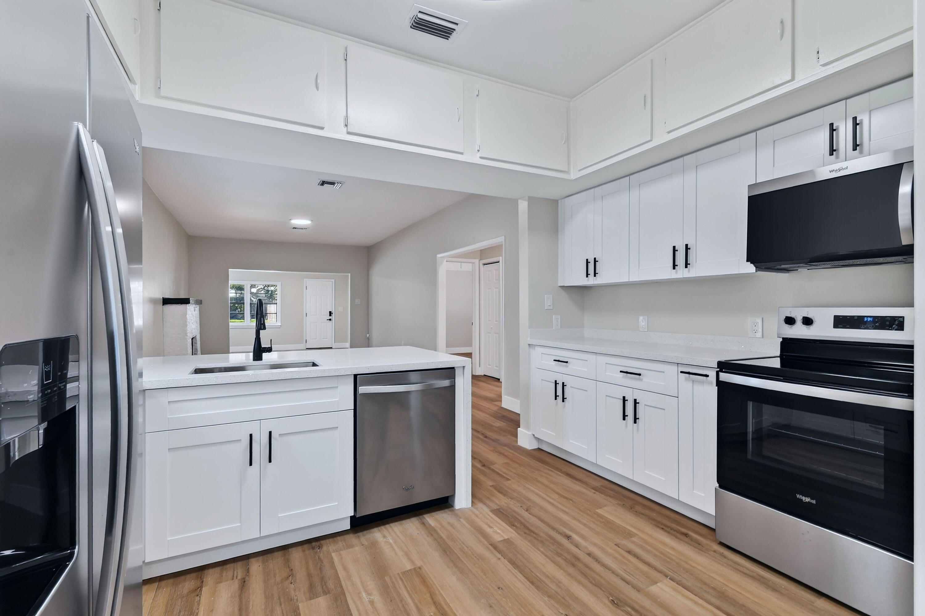 3714 Morton Avenue Property Photo 1