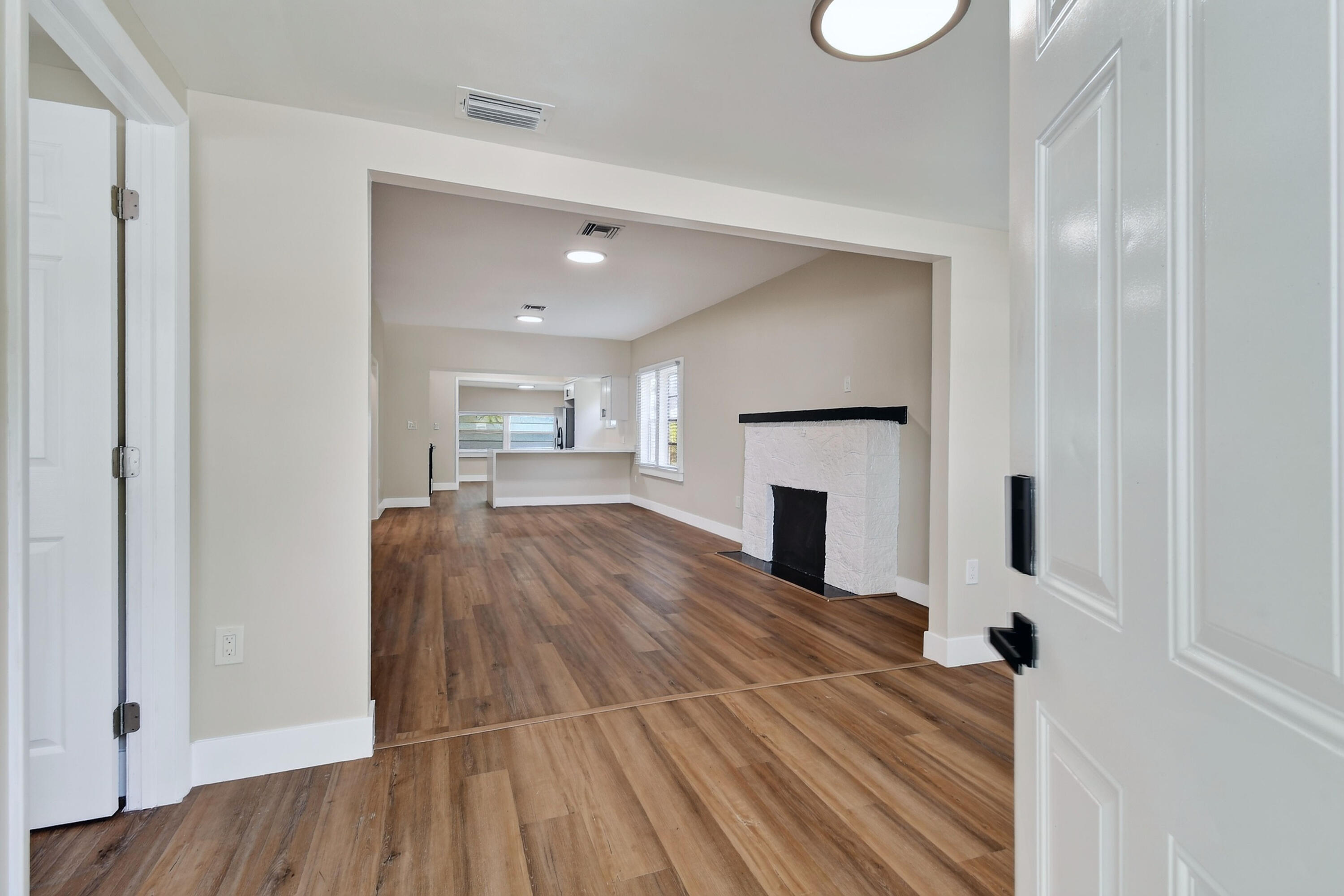 3714 Morton Avenue Property Photo 14