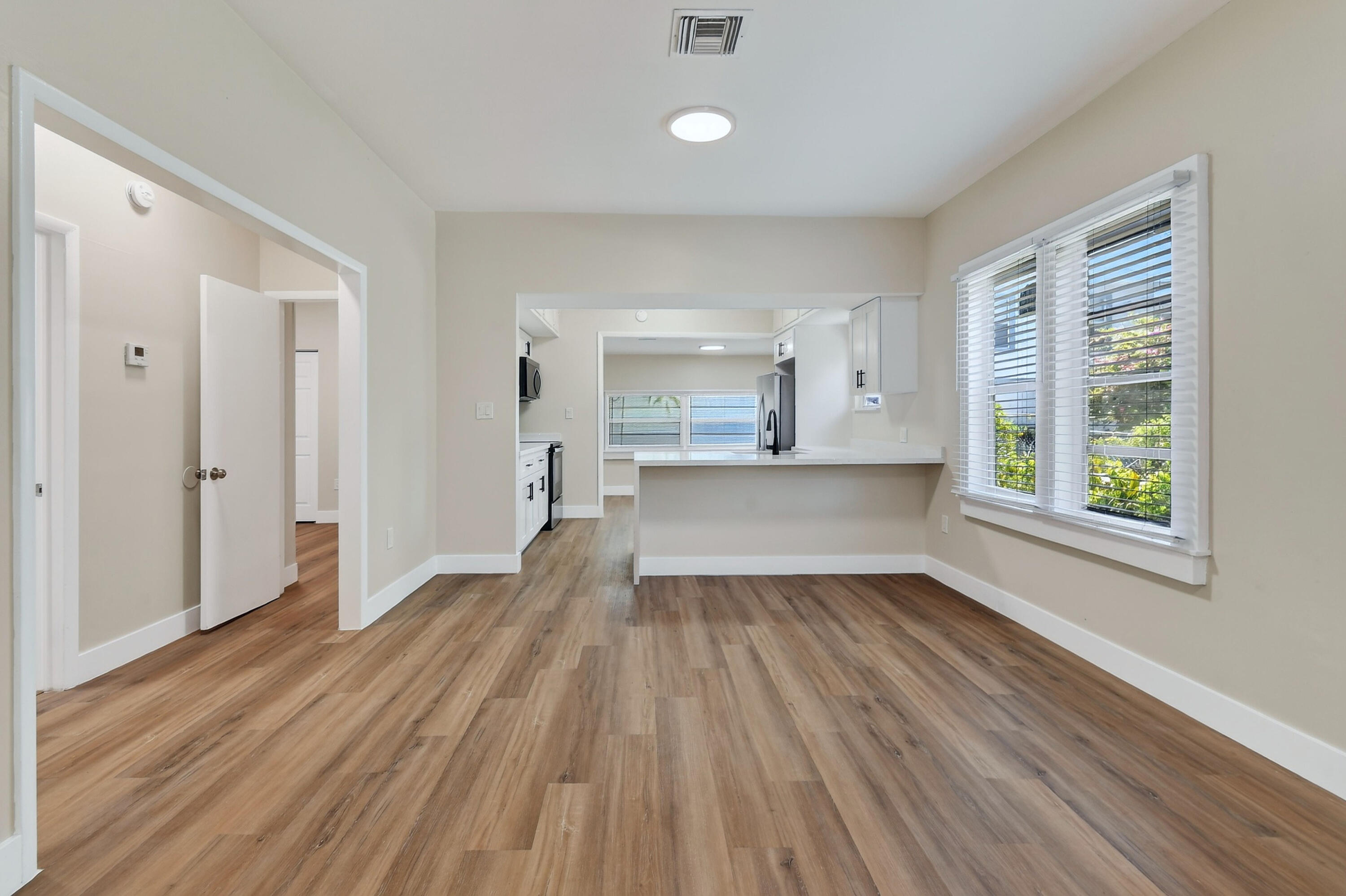 3714 Morton Avenue Property Photo 19