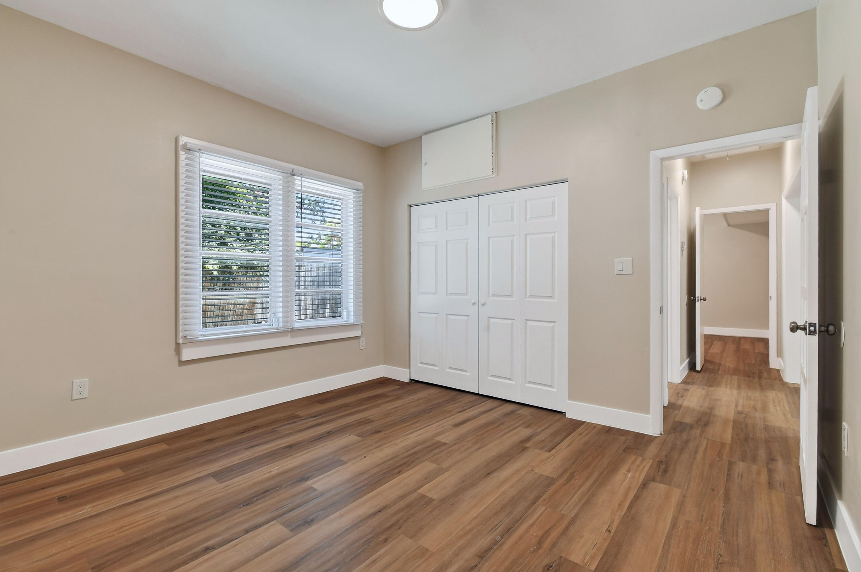 3714 Morton Avenue Property Photo 27