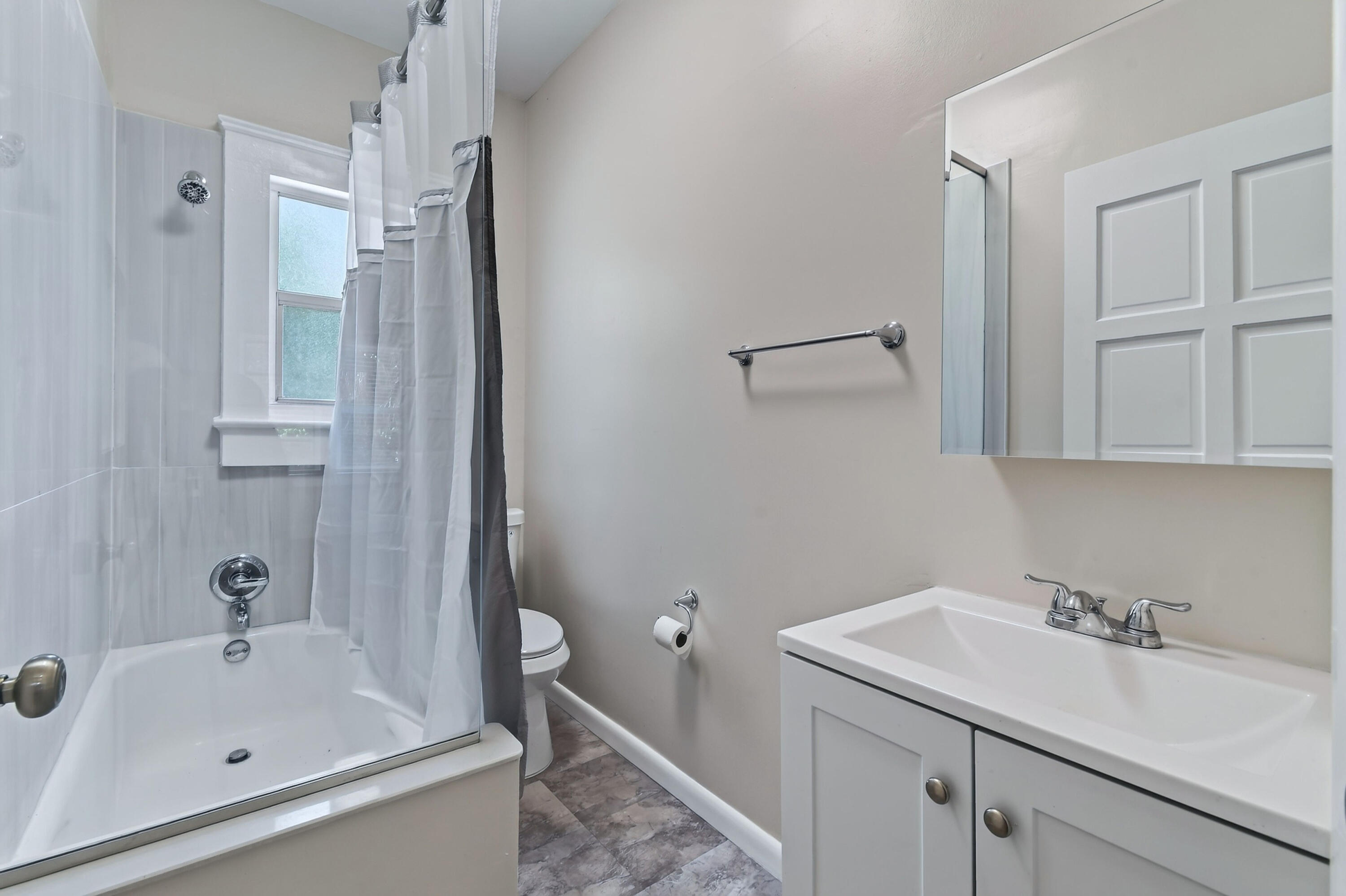3714 Morton Avenue Property Photo 29