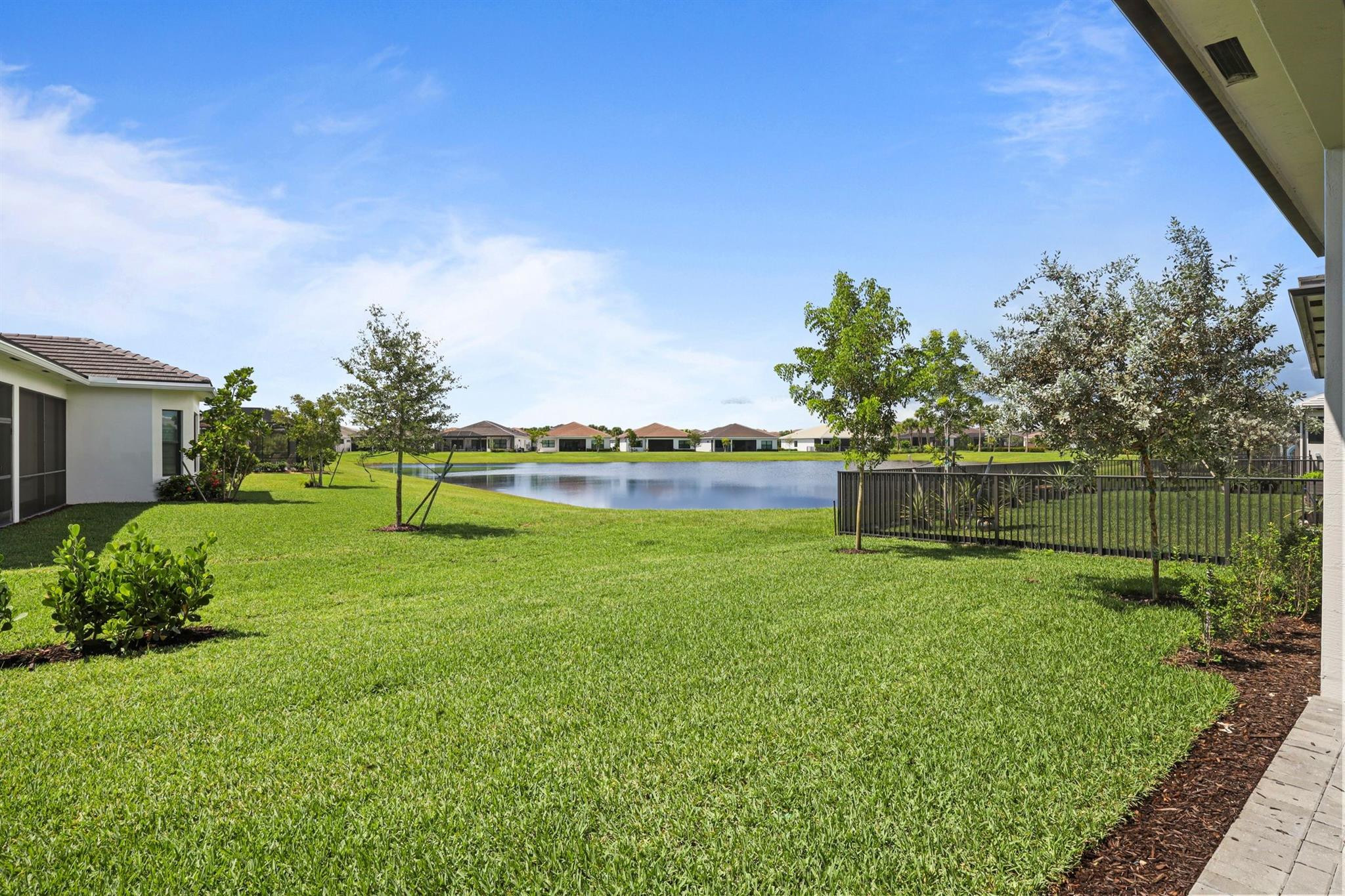 5303 Saint Armands Way Property Photo 36