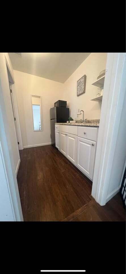 603 N J Street Property Photo 4