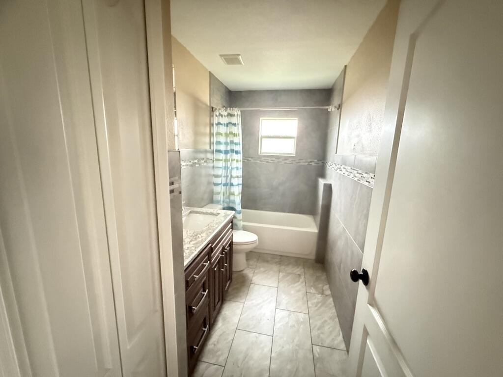 4417 Sw Baturro Street Property Photo 11