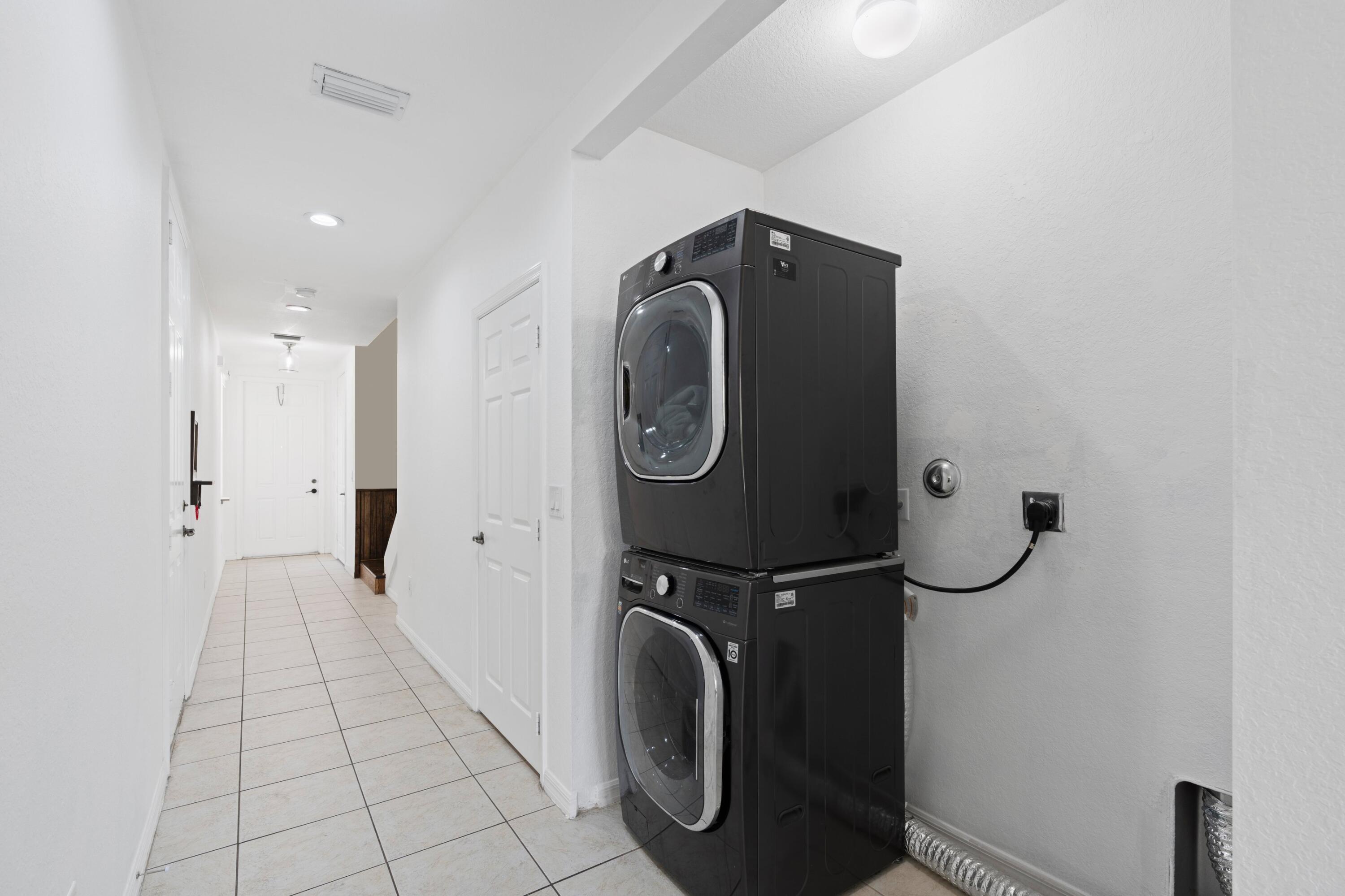 1020 E Longport Circle 6b Property Photo 17