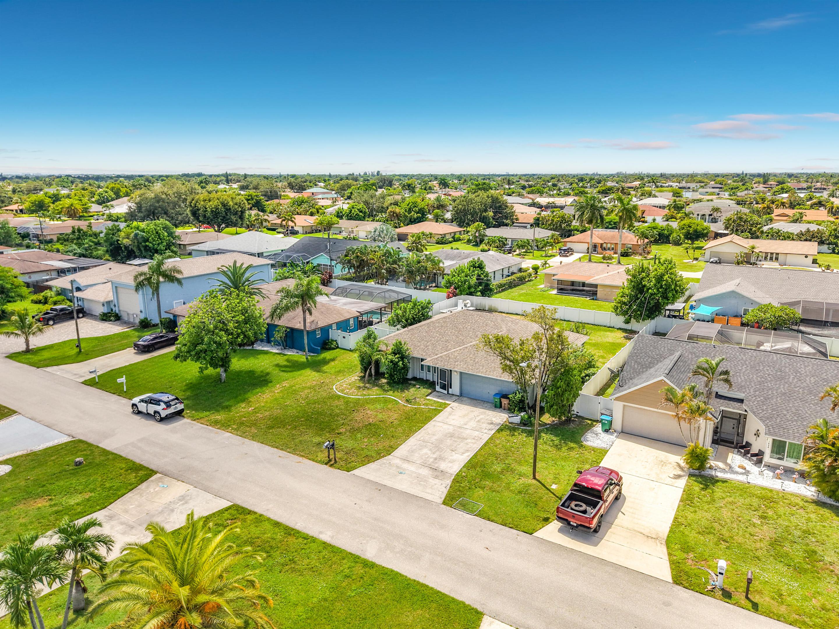 1832 Se Van Loon Terrace Property Photo 43