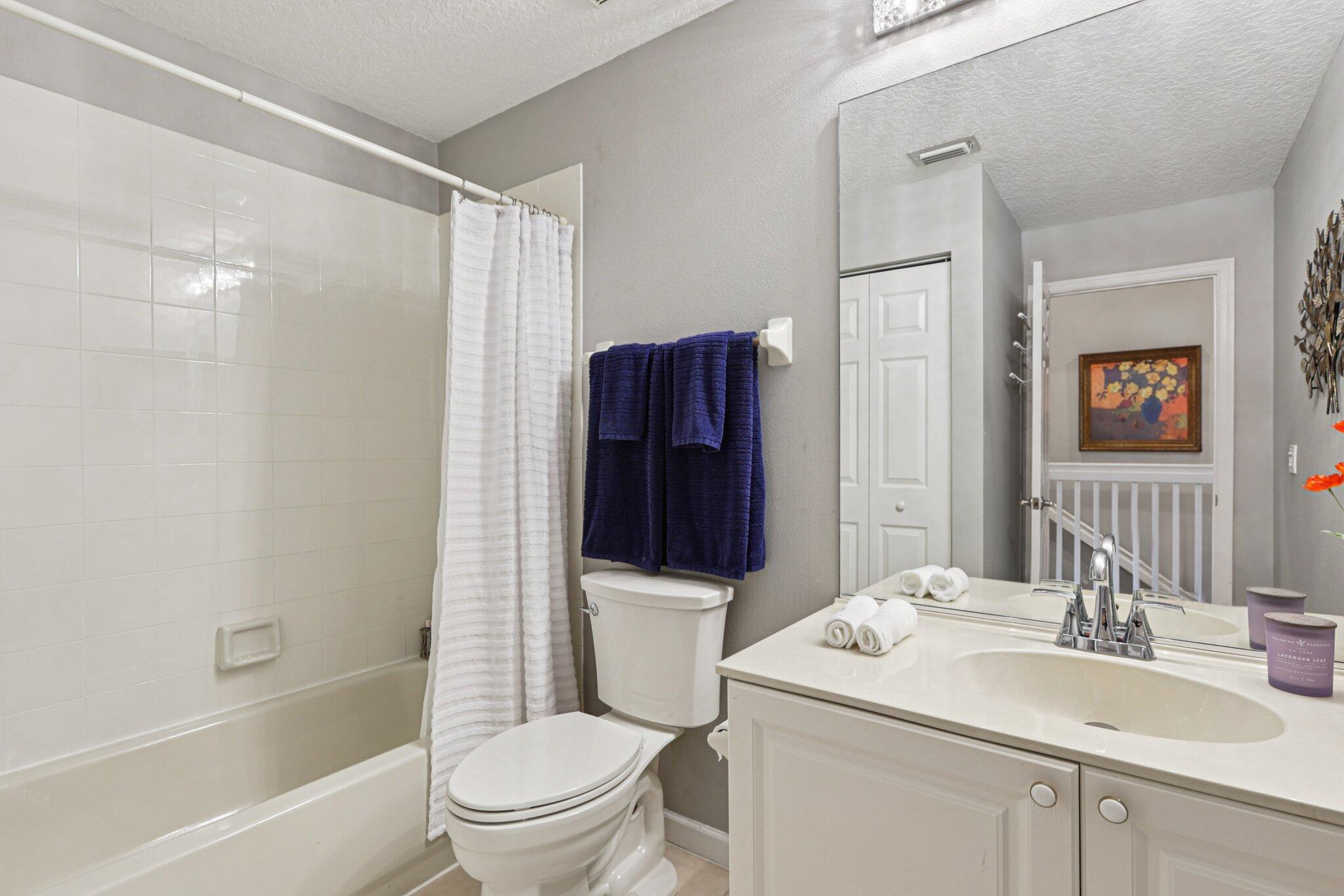 9070 Tremezzo Lane Property Photo 16