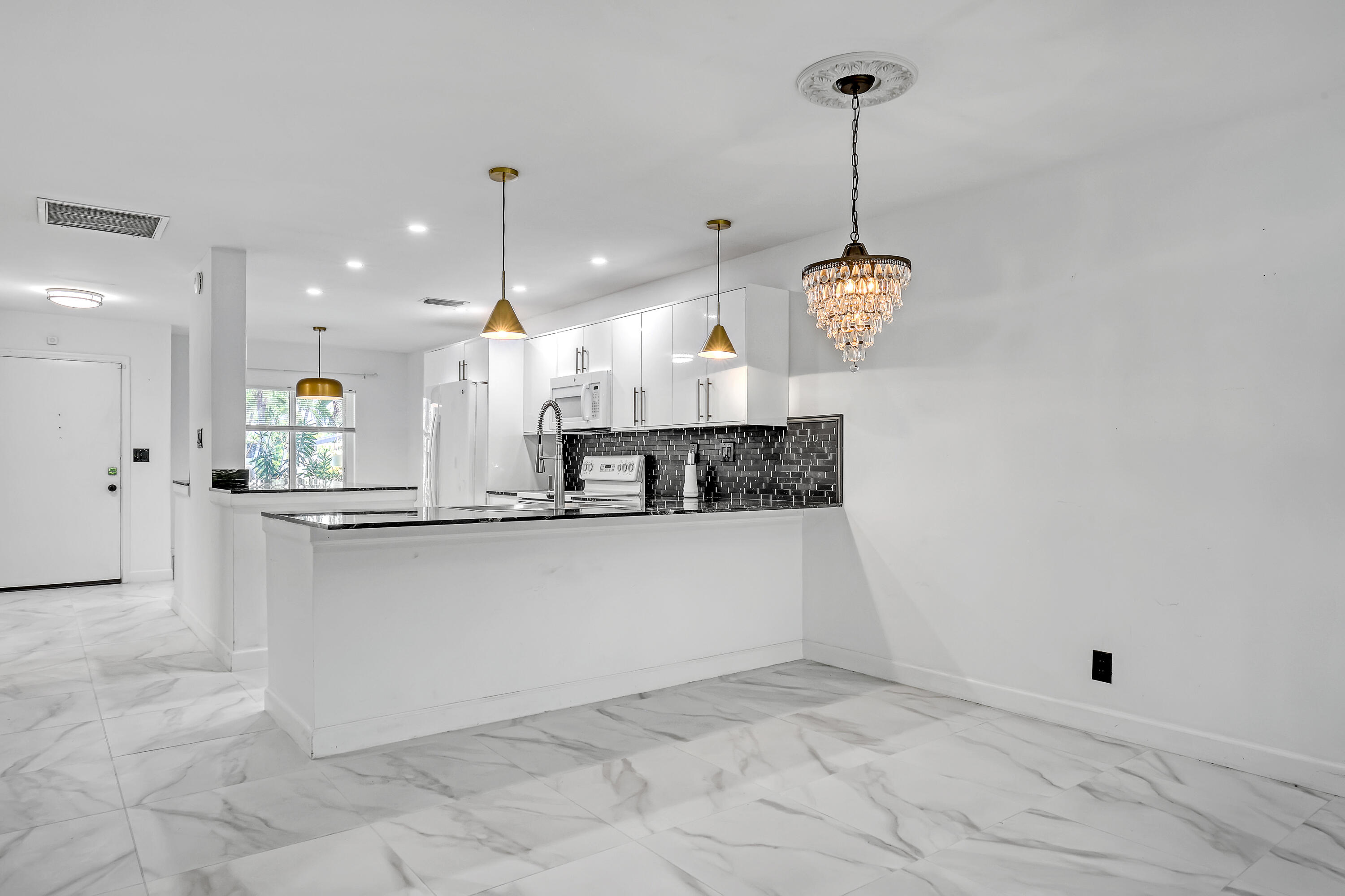13233 Lucinda Palm Court B