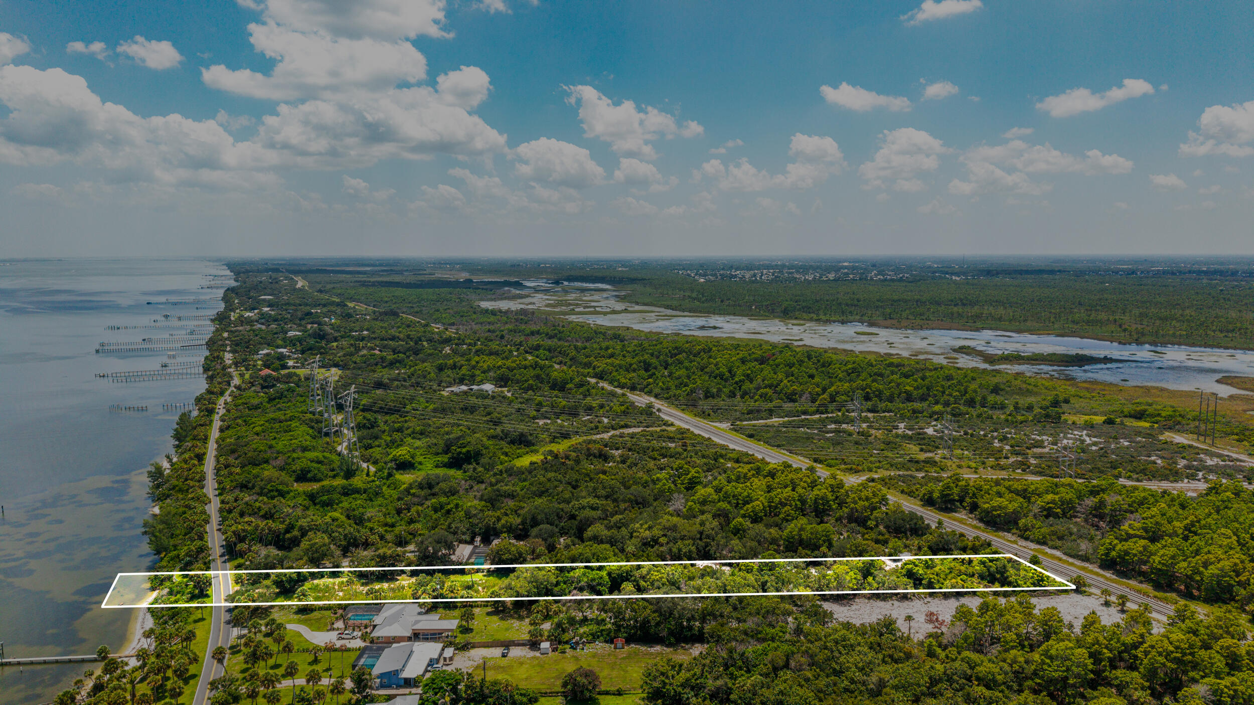 7507 S Indian River Drive Property Photo 16
