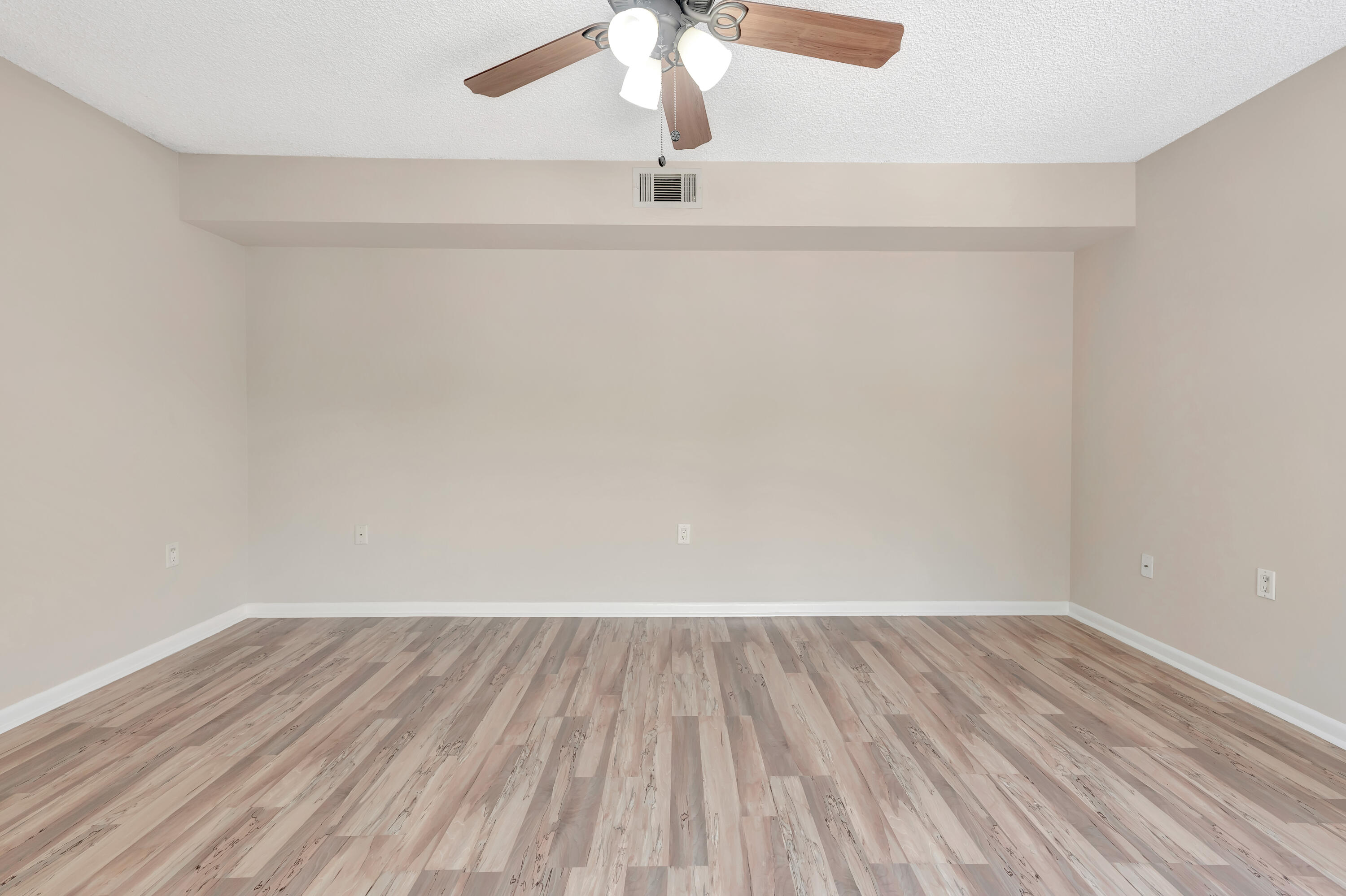 207 2nd Terrace Property Photo 22