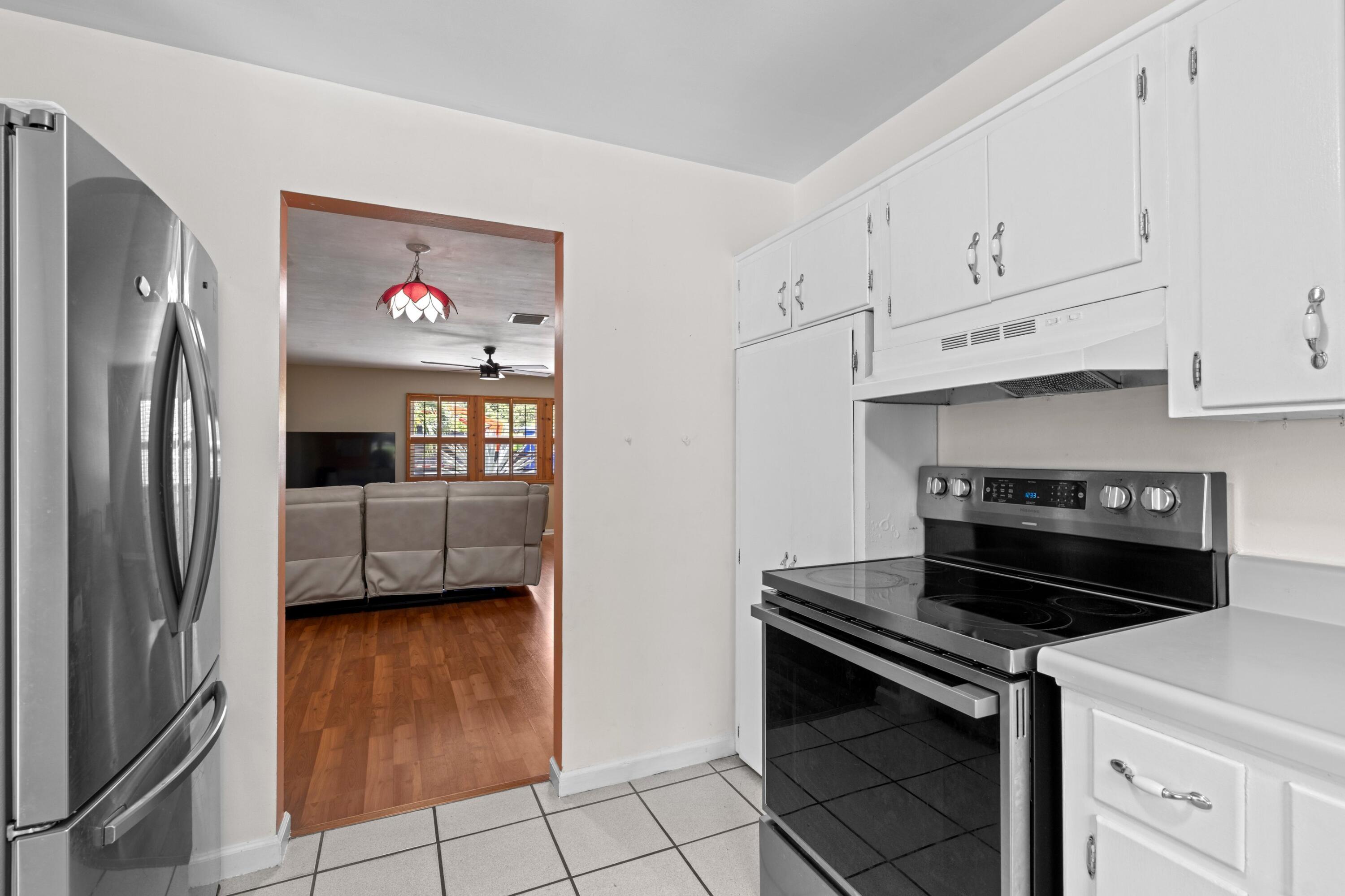1054 Old Boynton Road Property Photo 8