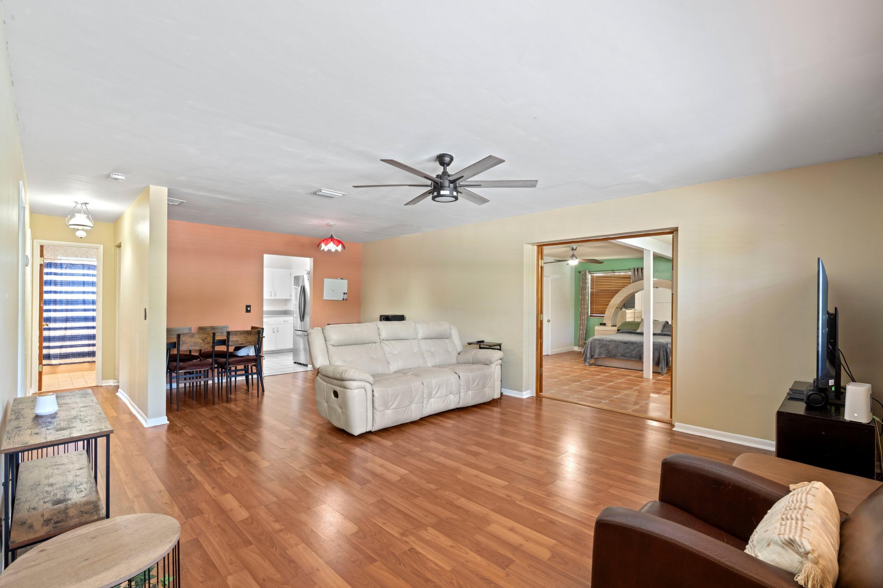 1054 Old Boynton Road Property Photo 11