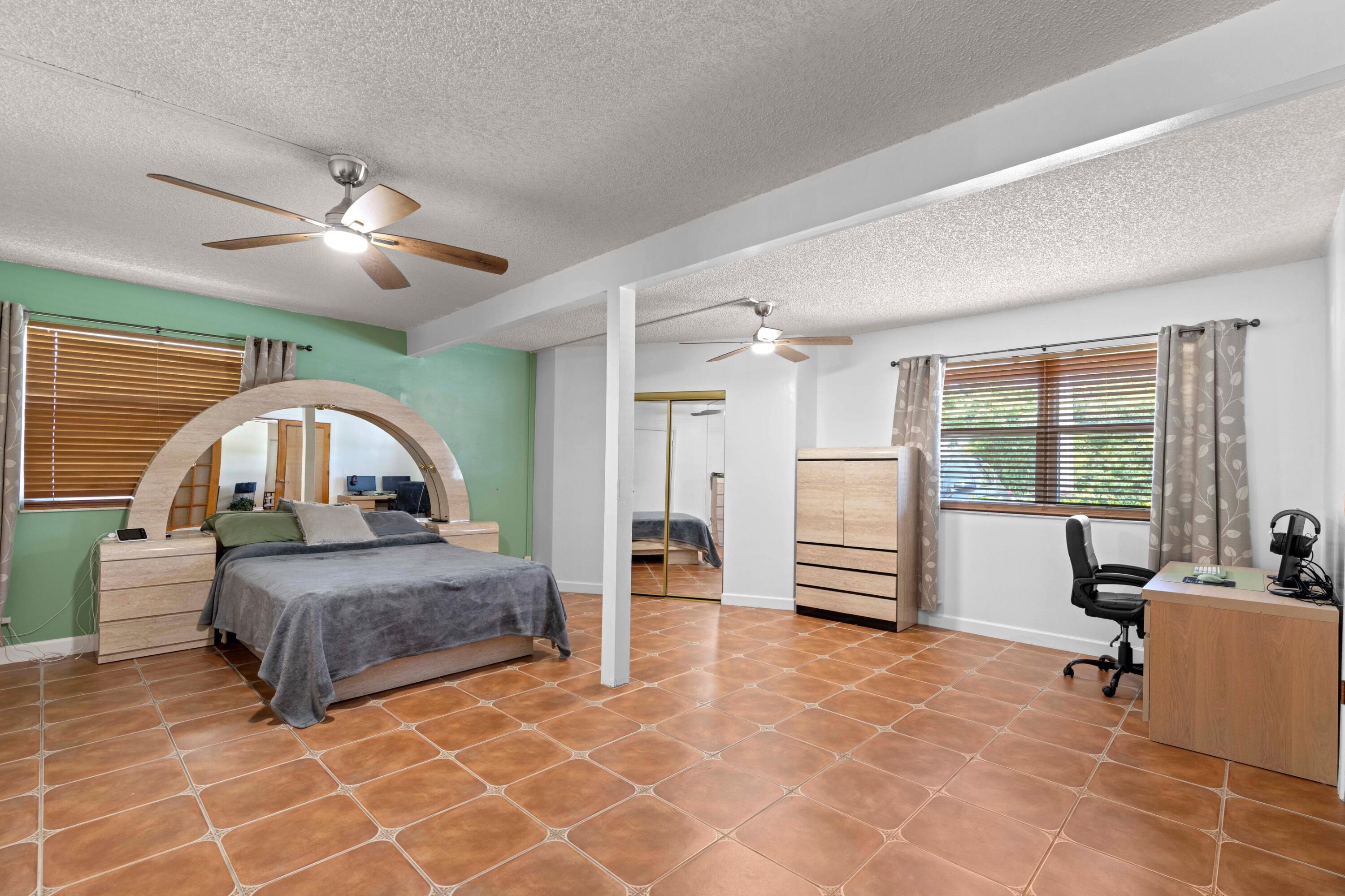 1054 Old Boynton Road Property Photo 12