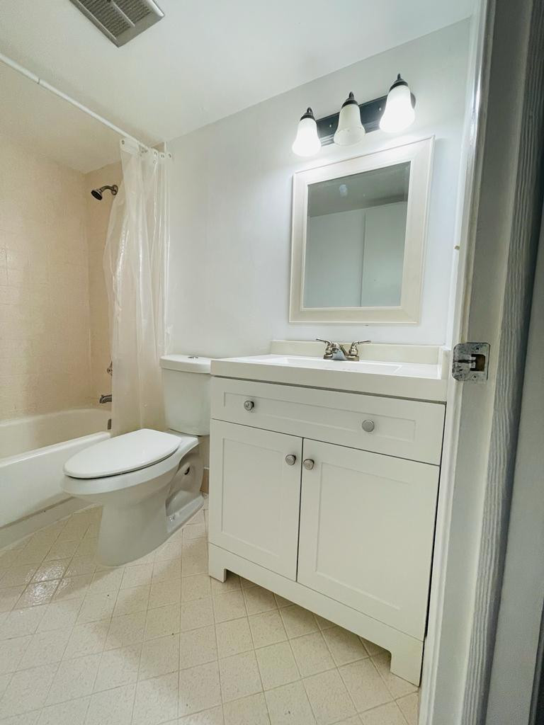 3351 Nw 85th Avenue 312 Property Photo 11