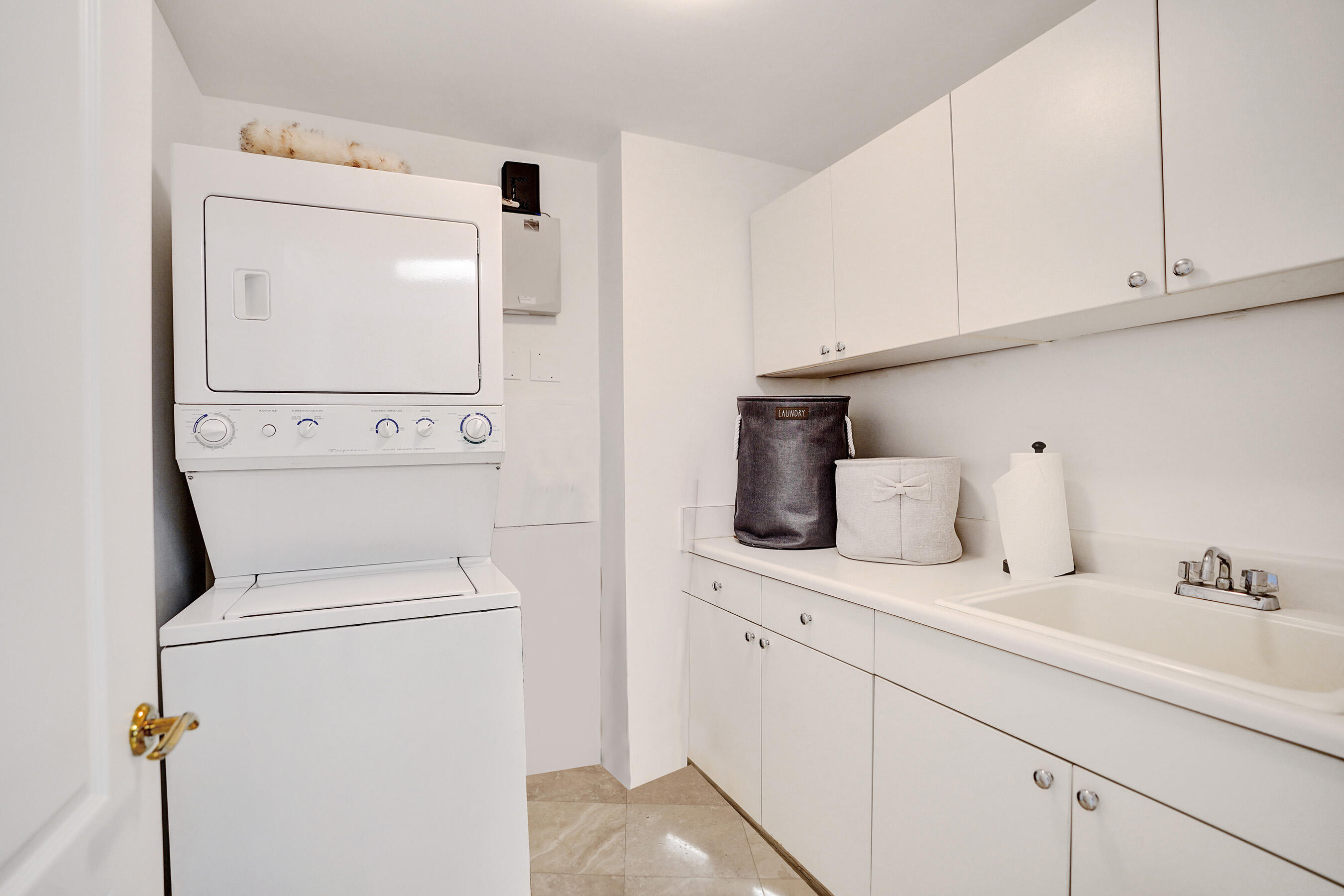 550 Se Mizner Boulevard B506 Property Photo 12