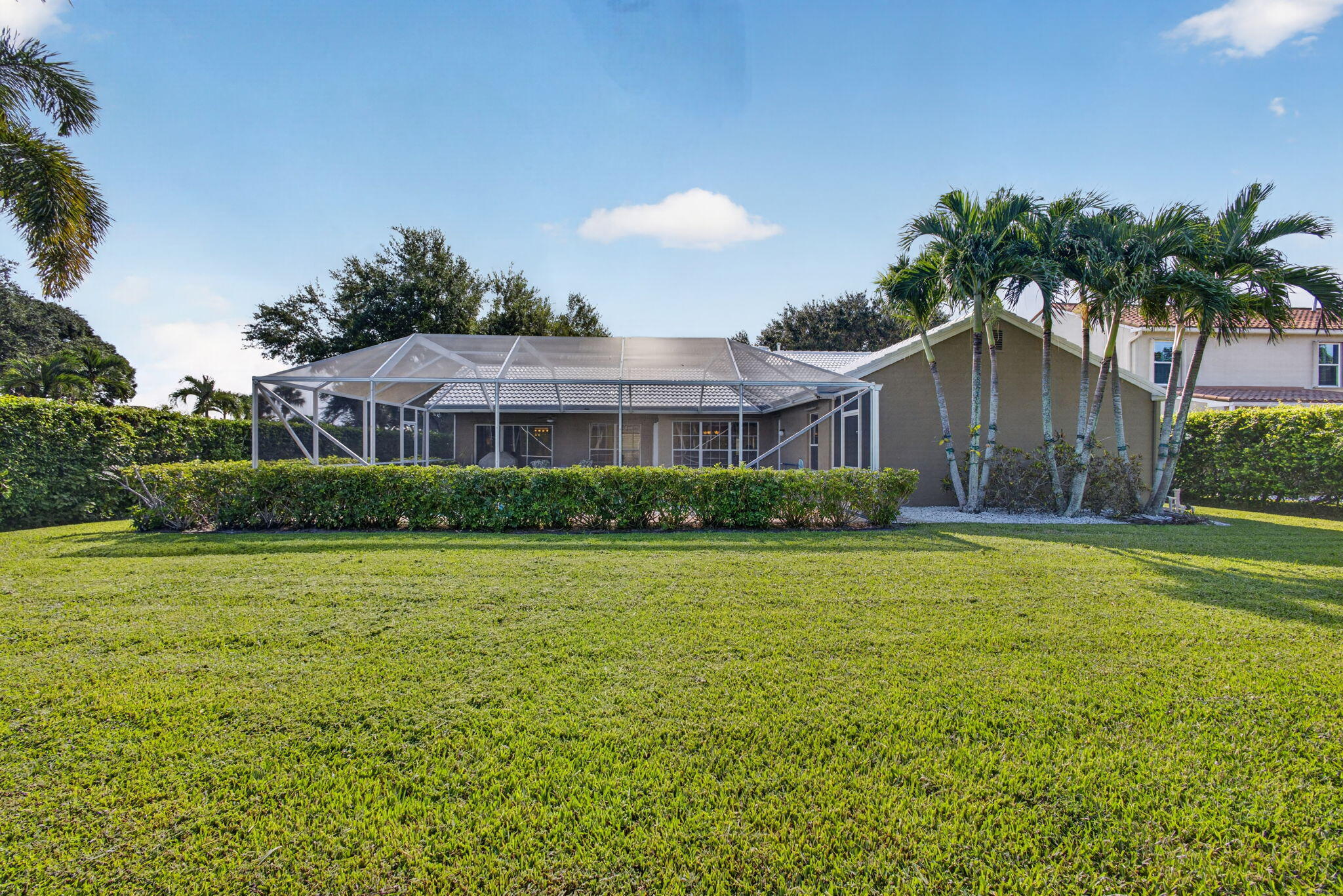 1011 Woodfield Circle Property Photo 8