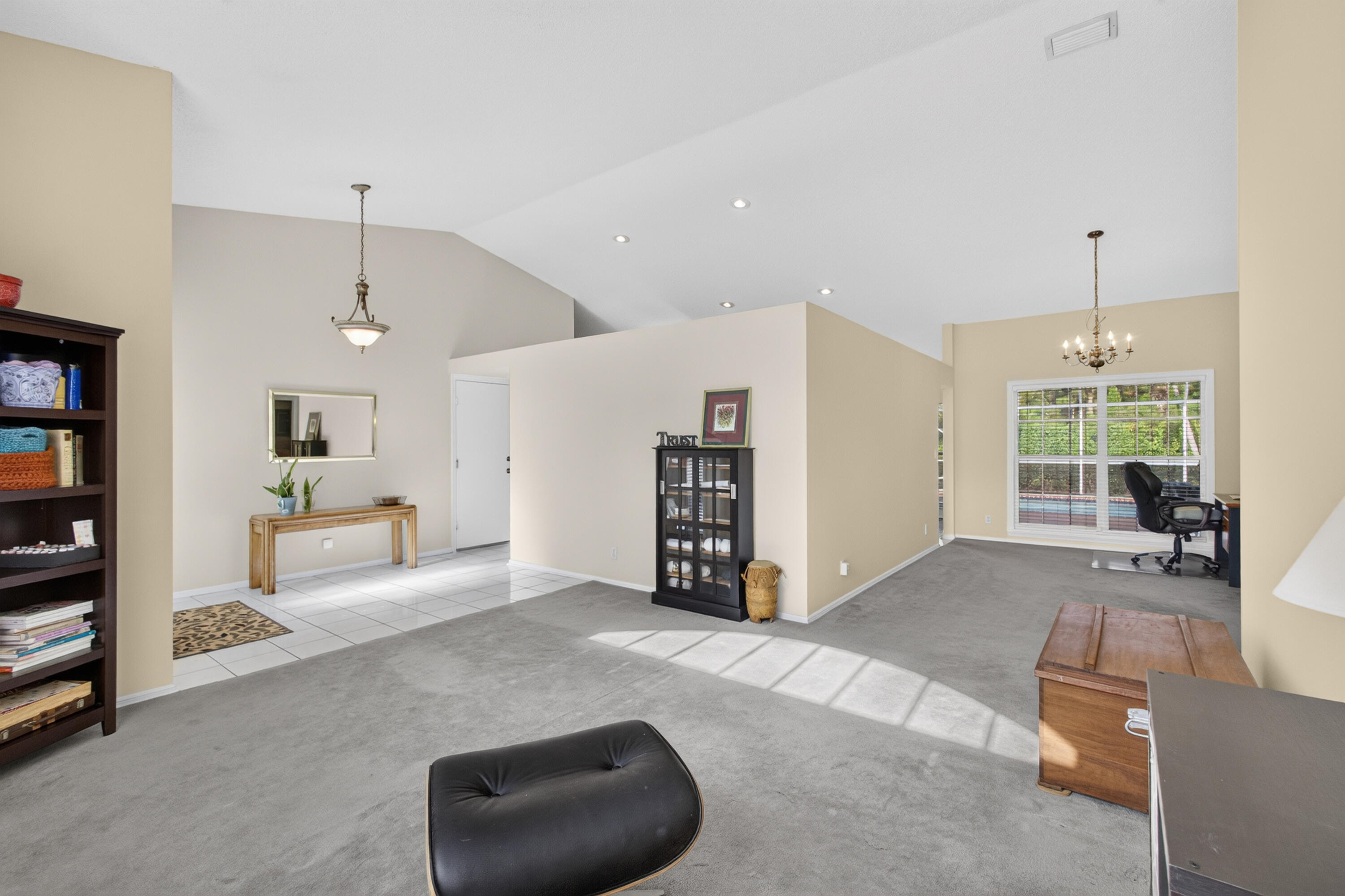 1011 Woodfield Circle Property Photo 14