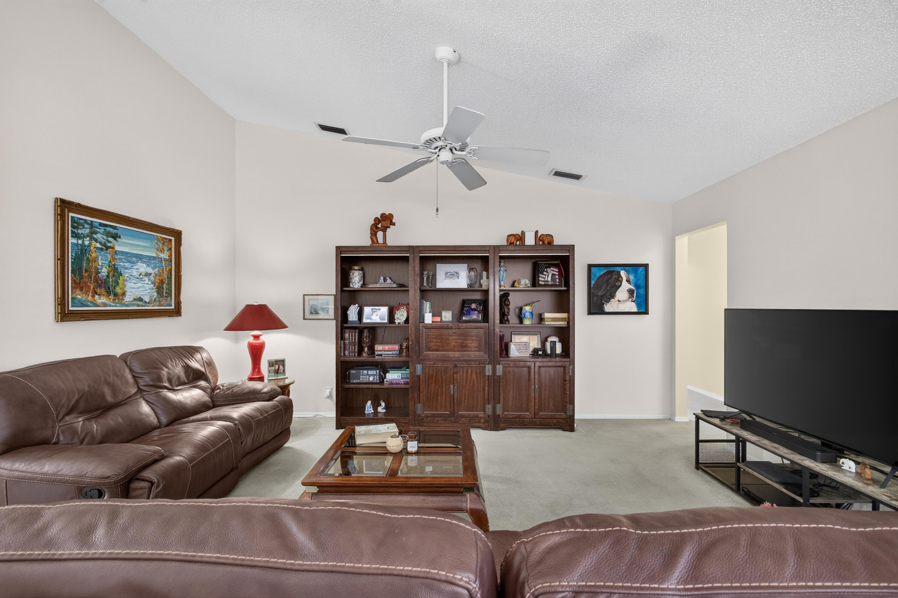 1011 Woodfield Circle Property Photo 25